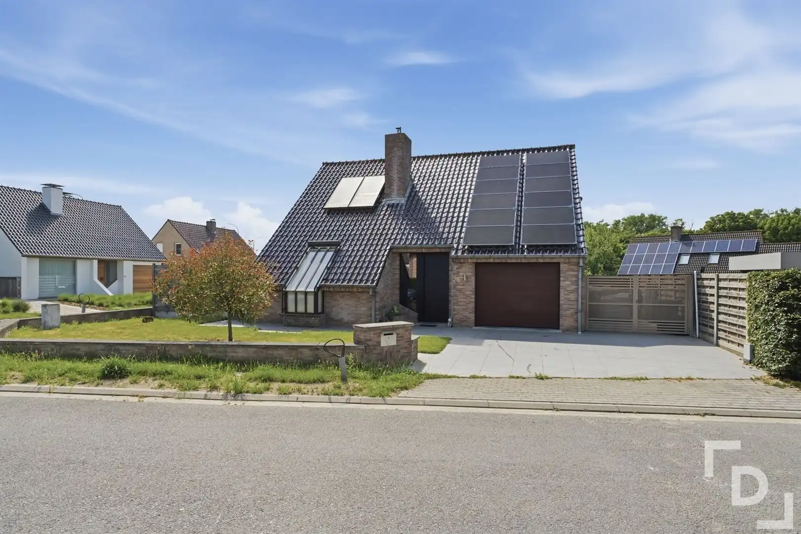 Ruime villa in residentiële woonwijk in Poperinge. foto 23