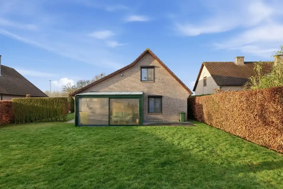 CHARMANTE, OPEN BEBOUWING OP EEN KNAP PERCEEL IN ZOUTLEEUW foto 7