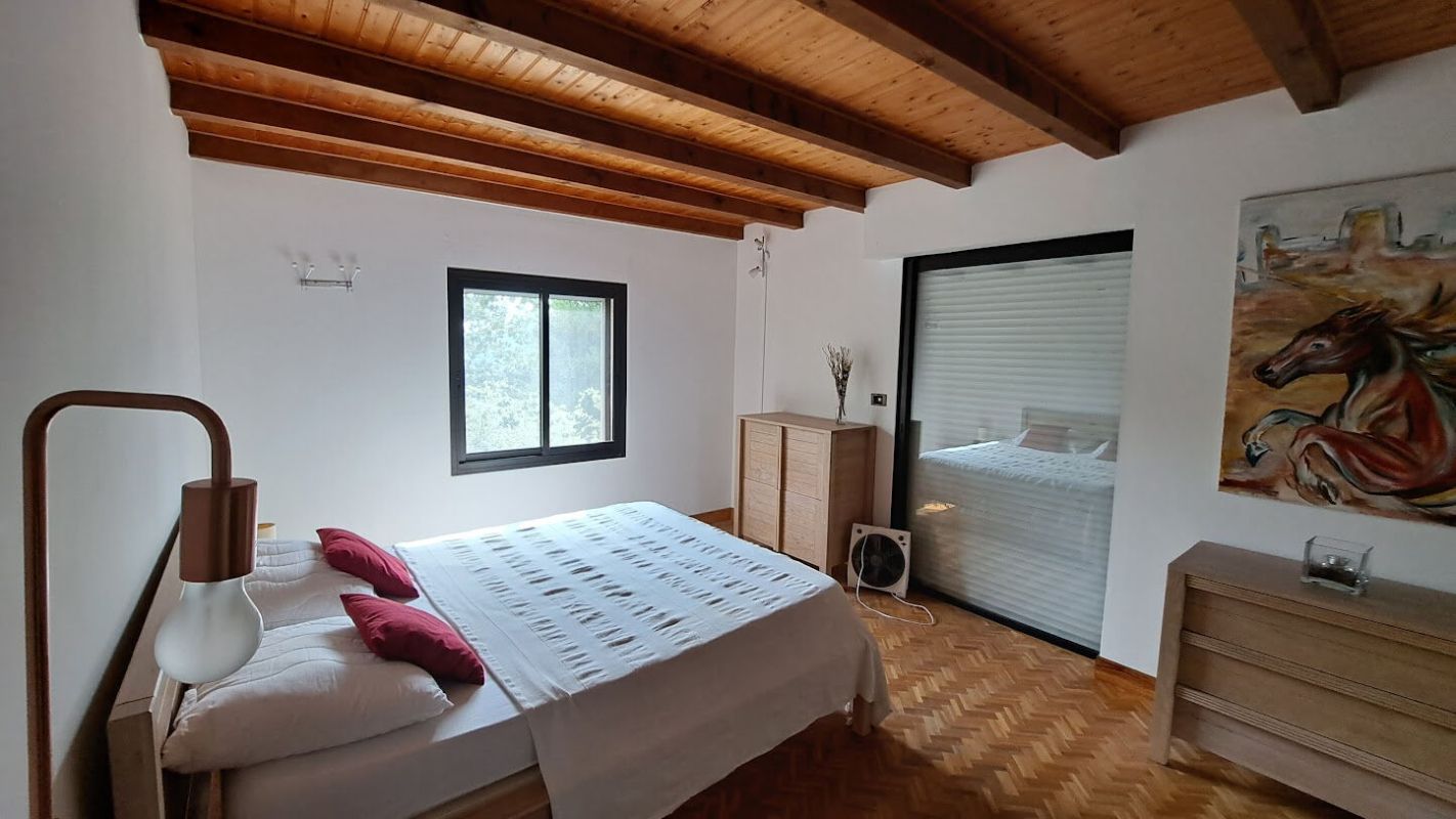 Vakantiewoning met panoramisch uitzicht in Saint Martin de l’Arçon, Frankrijk foto 7