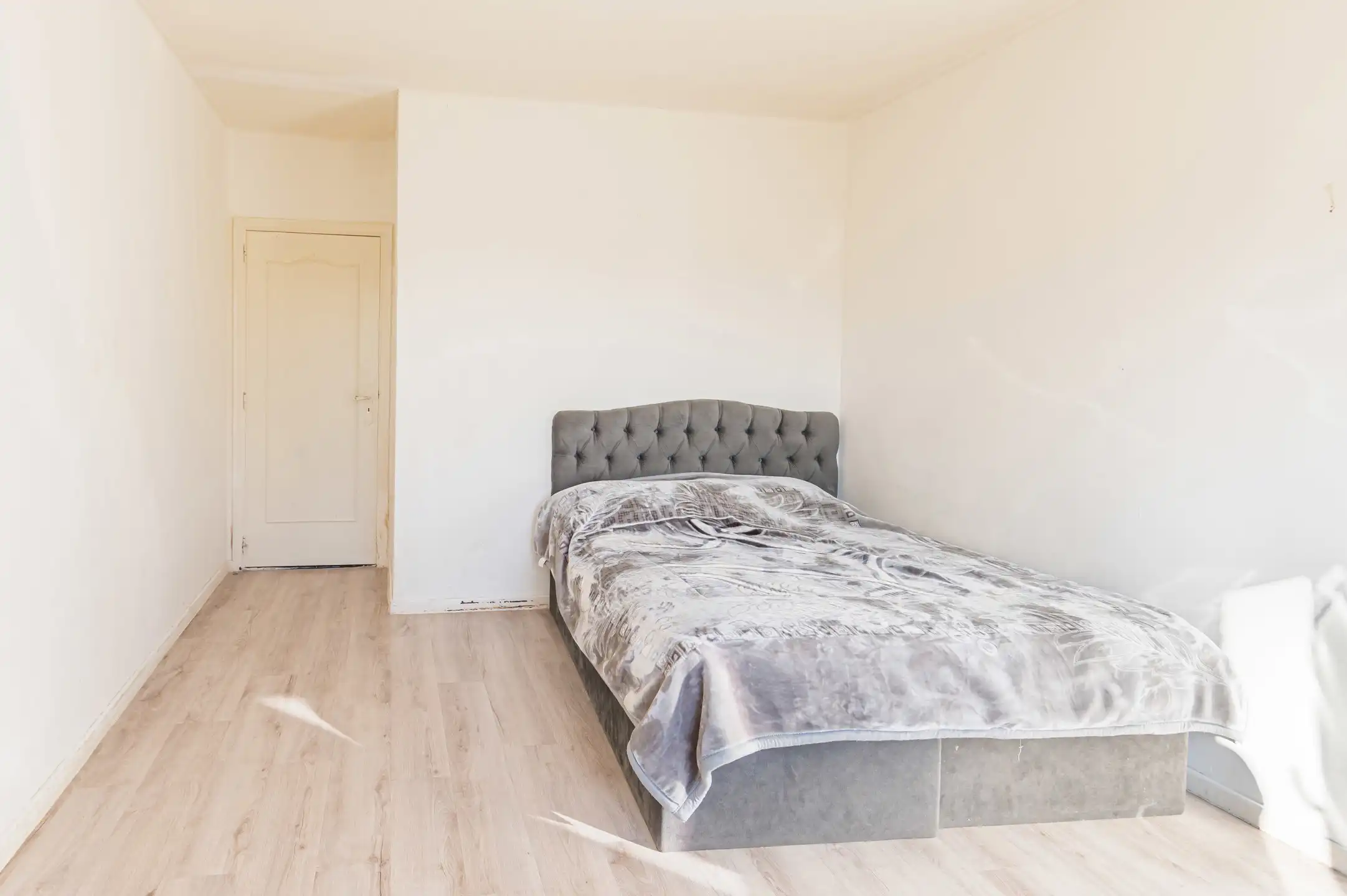 Rustig wonen in een ruime alleenstaande woning in Heffen foto 9