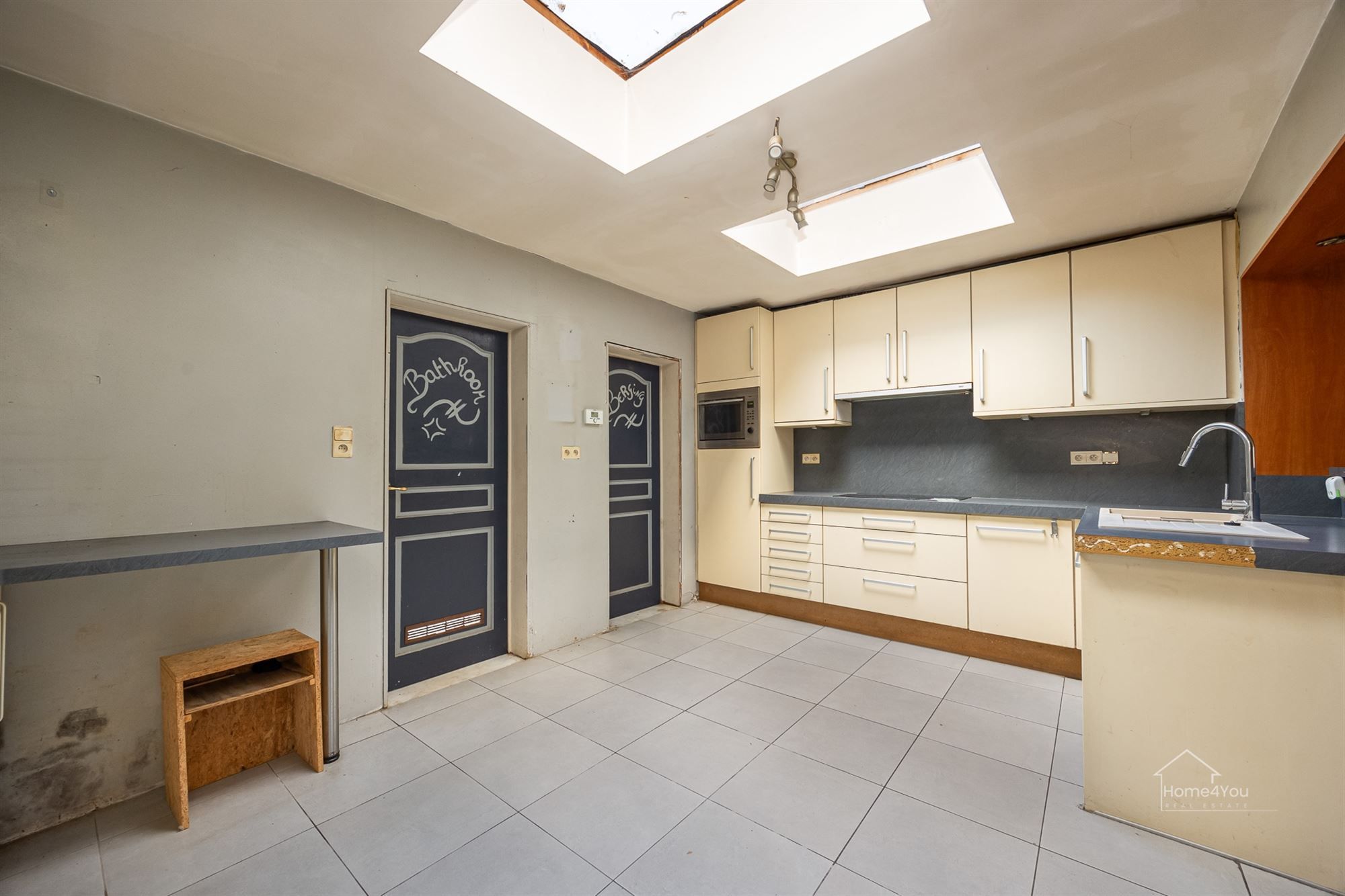 Op te frissen huis in Terhagen foto 5