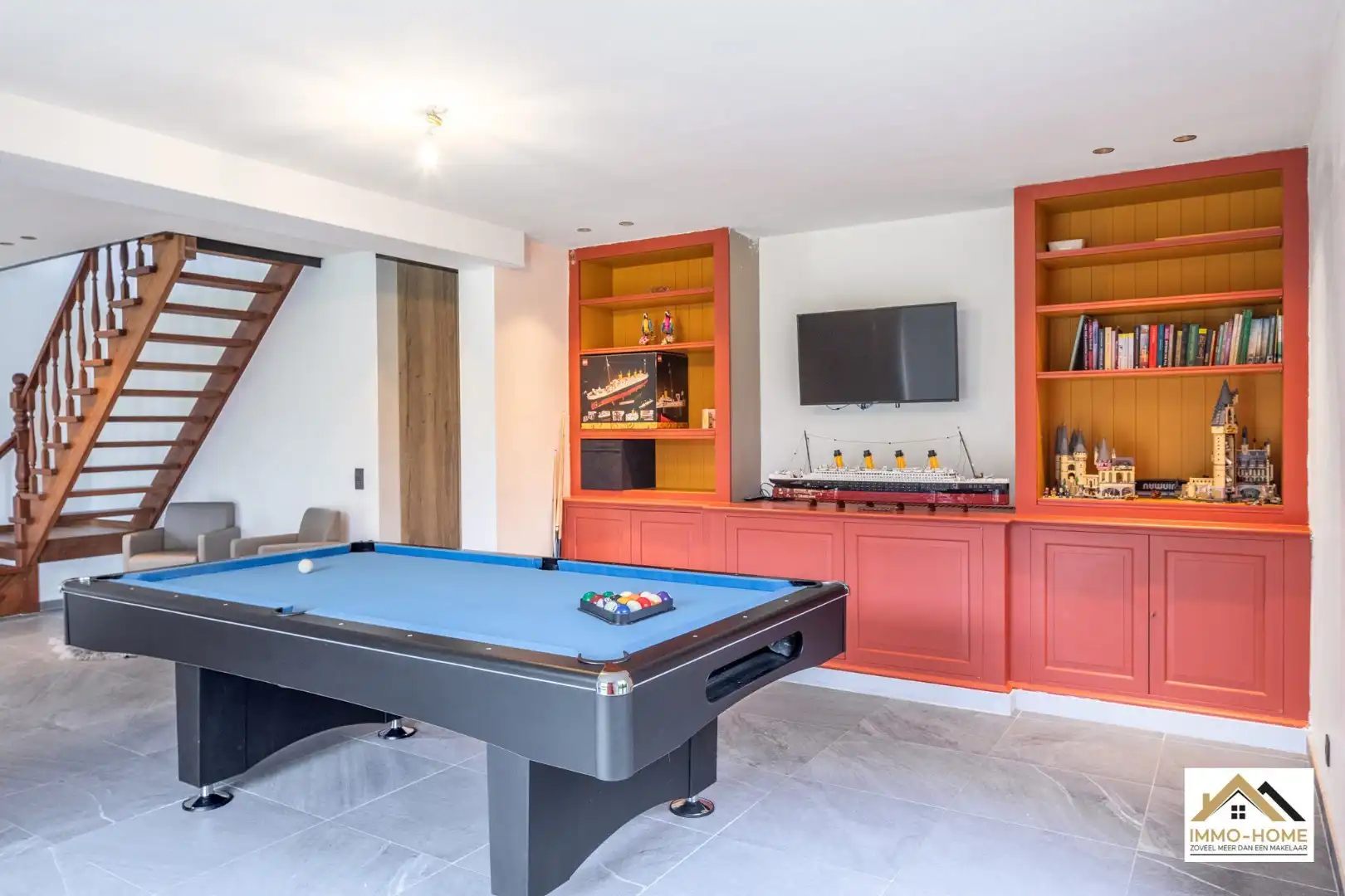 Gerenoveerde ruime gezinswoning met tuin en dubbele garage! foto 13