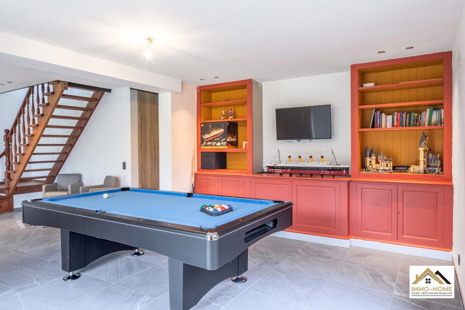 Gerenoveerde ruime gezinswoning met tuin en dubbele garage! foto 13