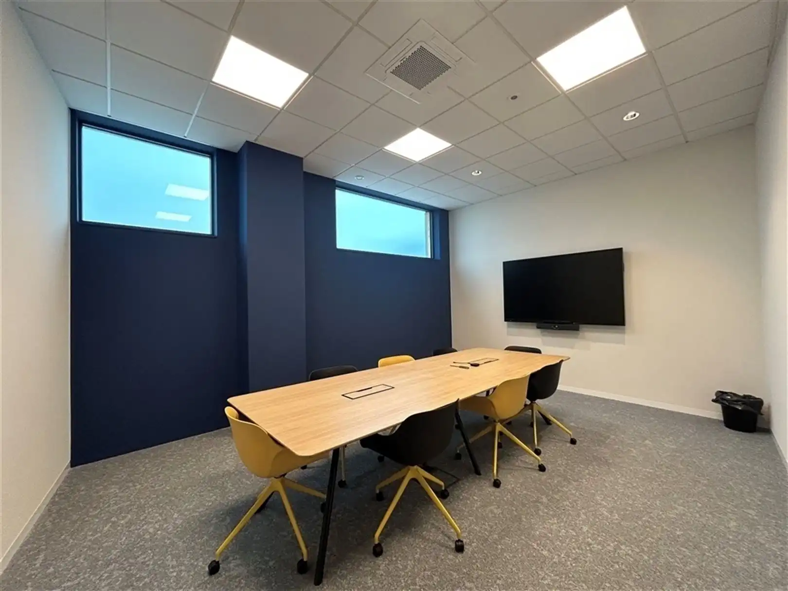 Kantoorgebouw foto 5