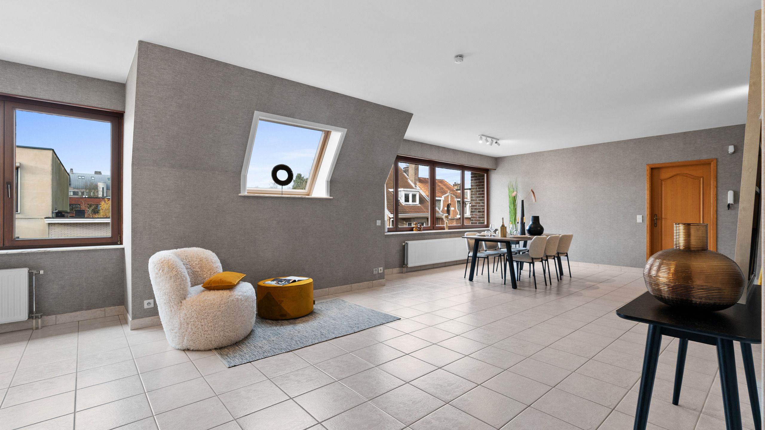 Ruim appartement van 245 m² centraal in Mortsel foto 6