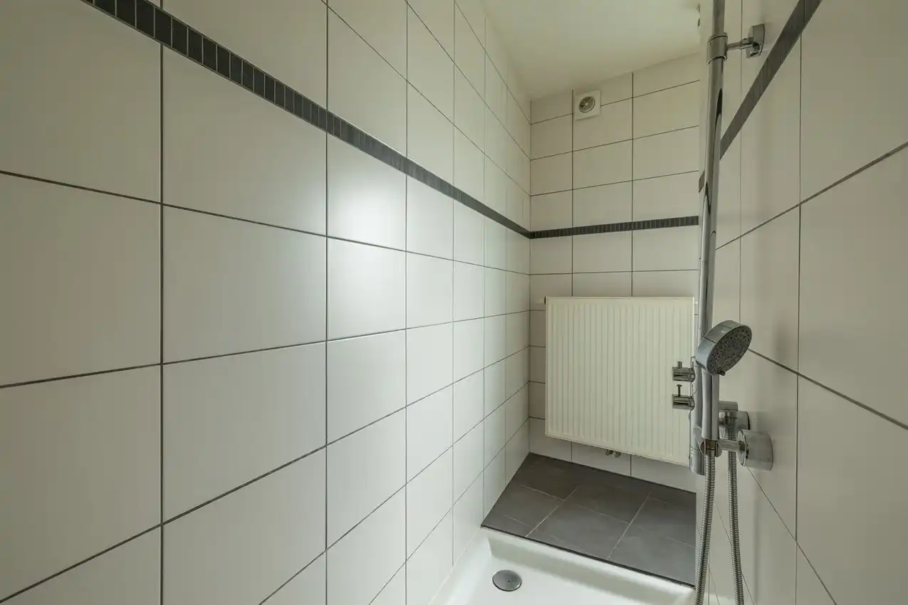 Gelijkvloers éénslaapkamerappartement met tuintje foto 10