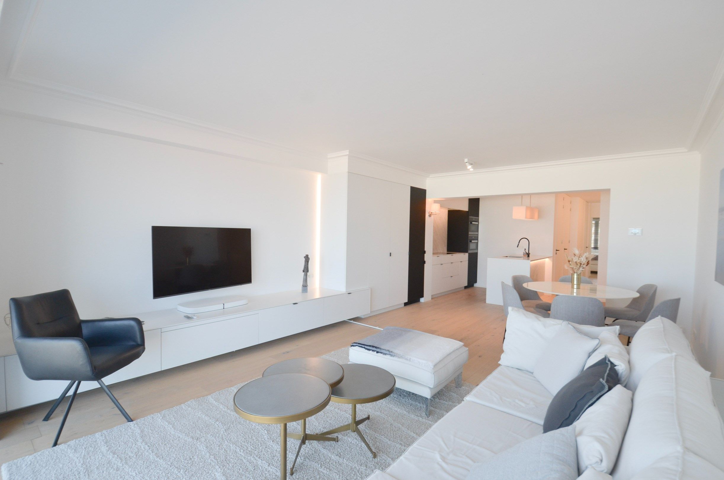 Stijlvol, recent gerenoveerd appartement met frontaal zeezicht. foto 5