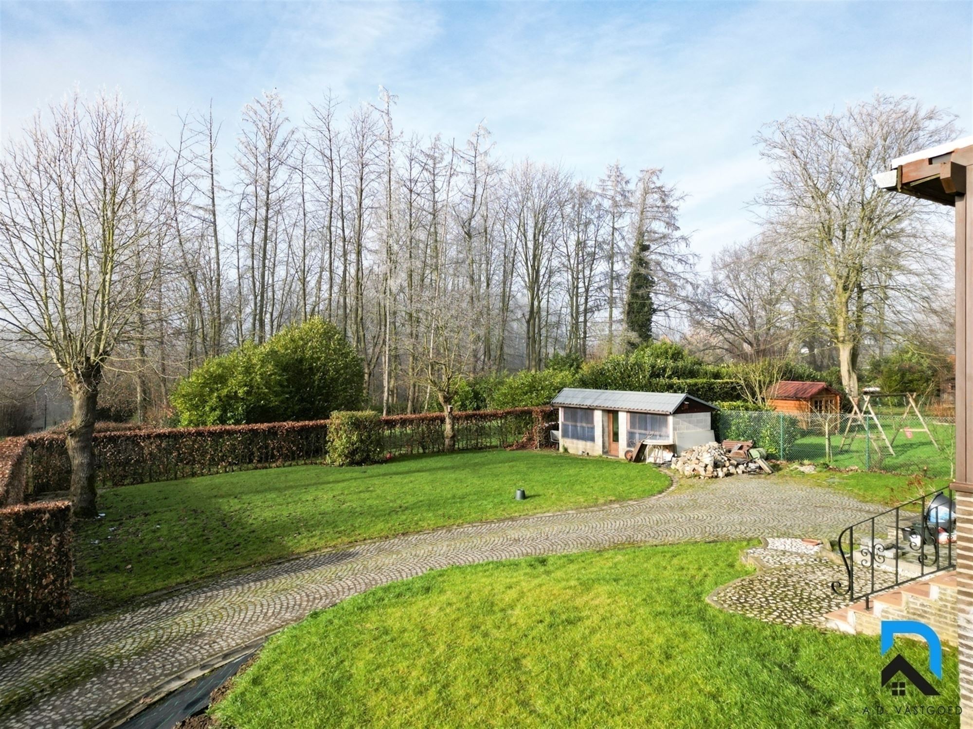 Vrijstaande woning op toplocatie met mooie tuin foto 23