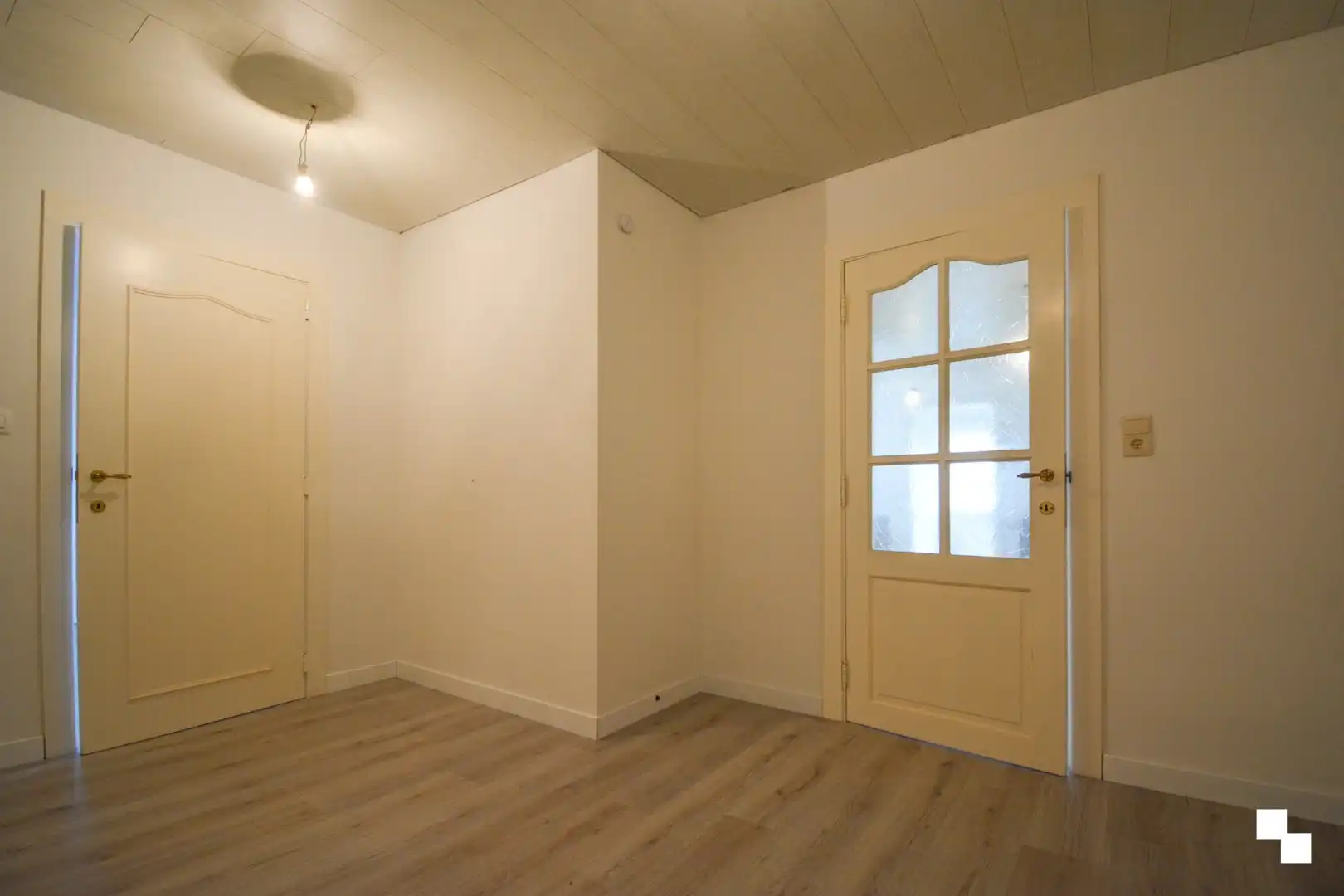 Instapklare kleine woning met terras. foto 12