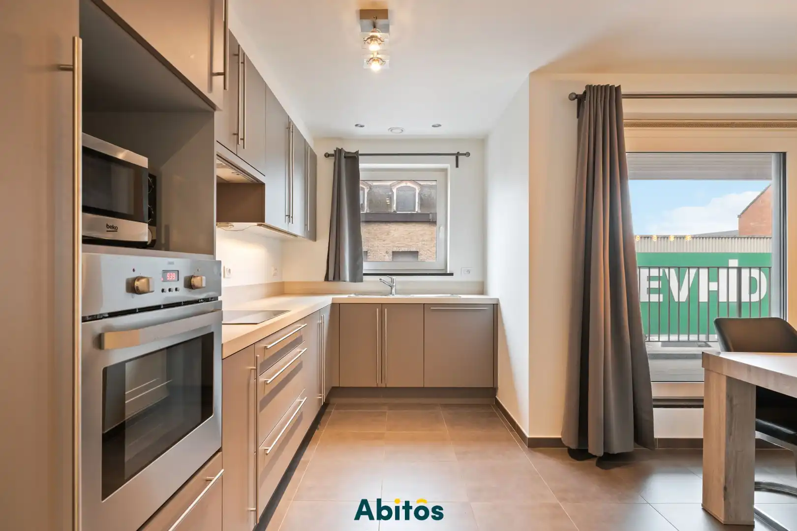 Instapklaar 2-slaapkamer appartement met terras op toplocatie nabij Gent-Dampoort foto 7