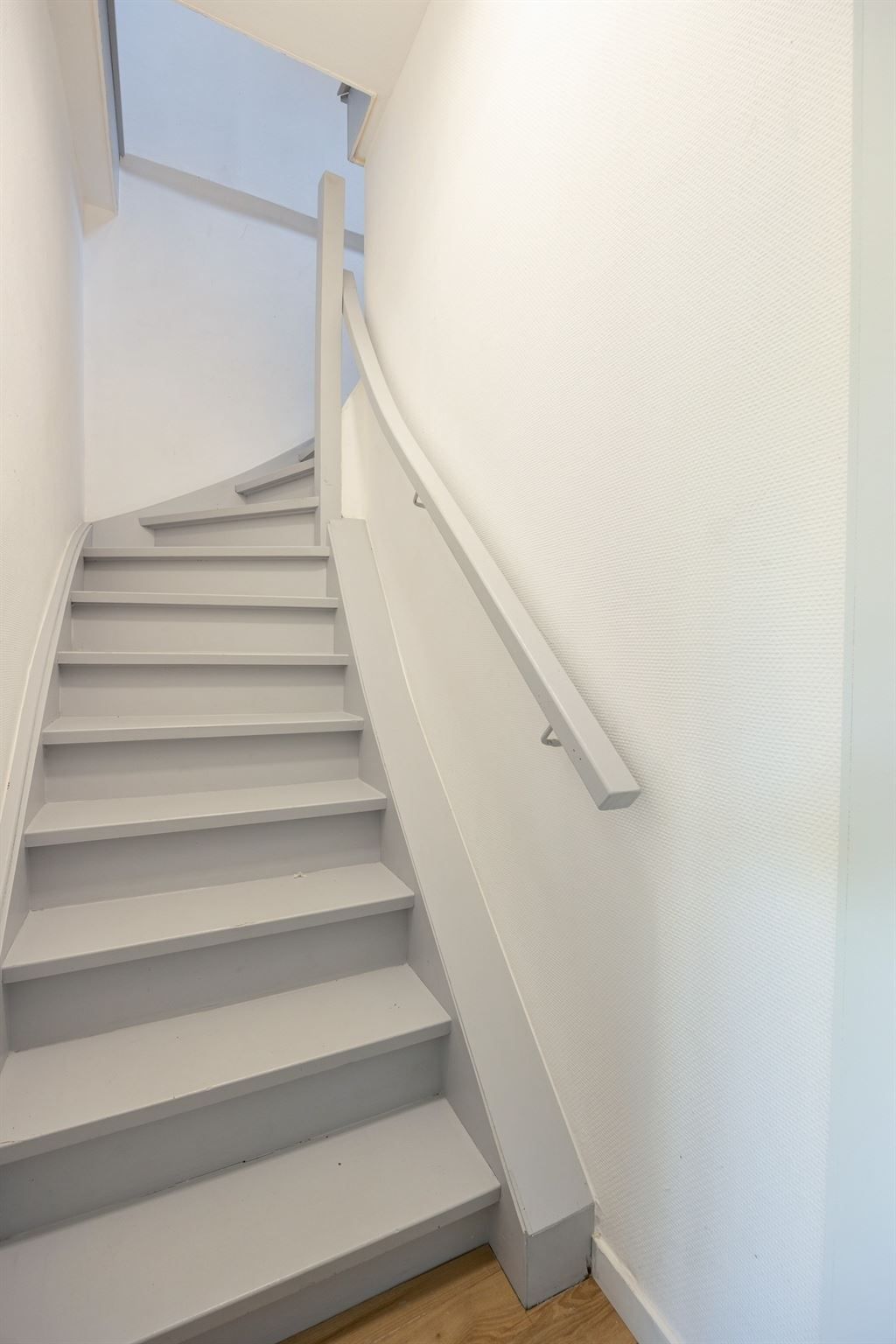 Gerenoveerde handelsruimte én duplex app foto 21
