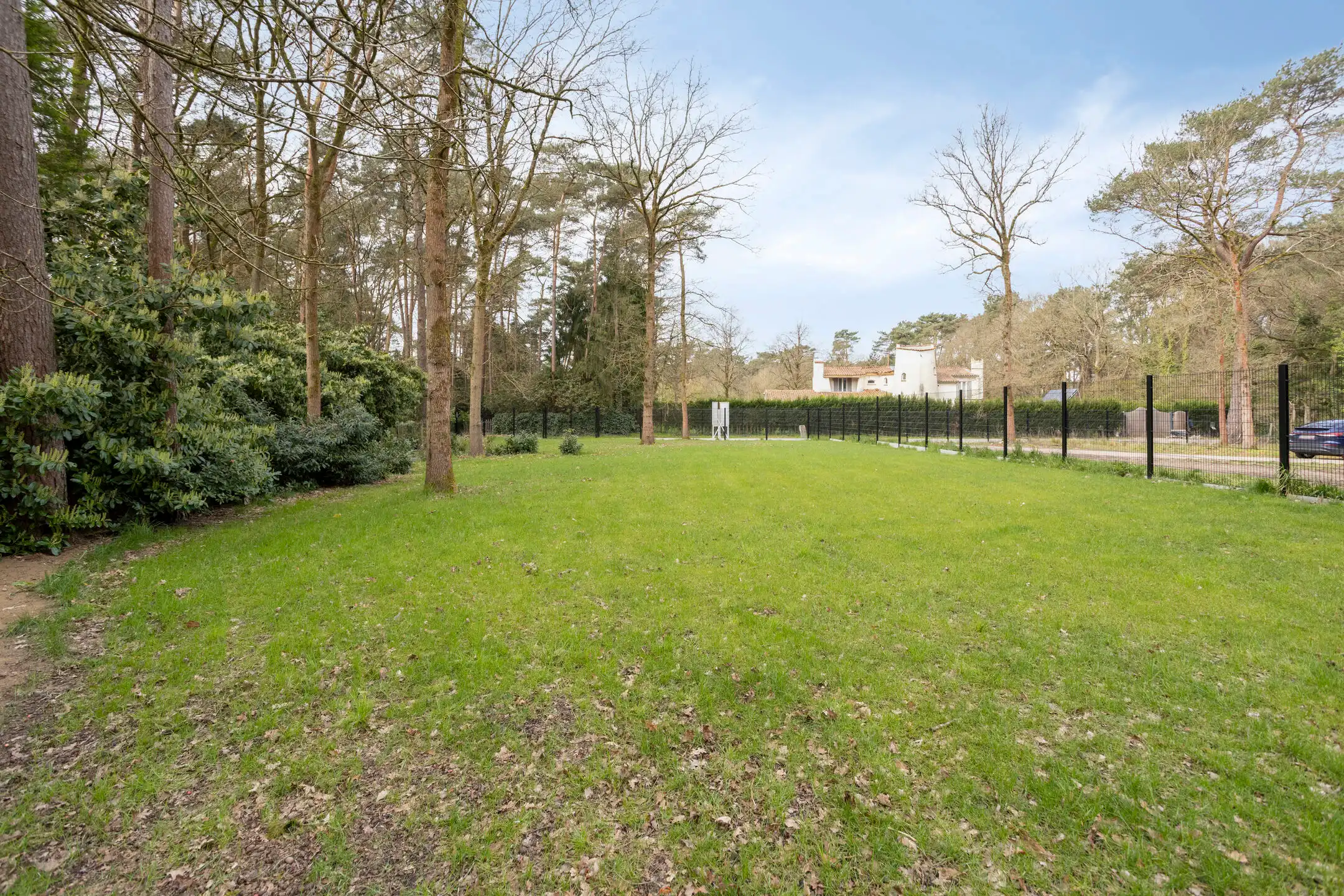 Riante villa met bijgebouw en aangrenzende bouwgrond op uniek perceel  foto 34