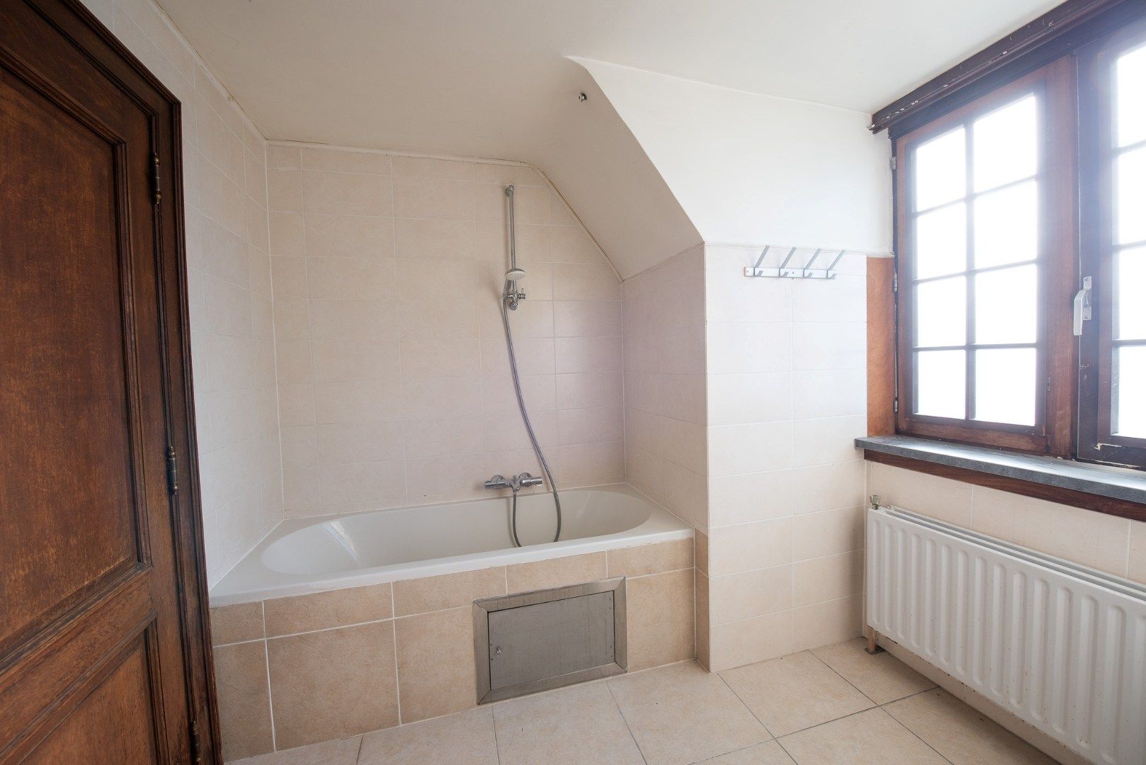 Ruime open bebouwing in Waregem met 4 slaapkamers en ruime tuin foto 13