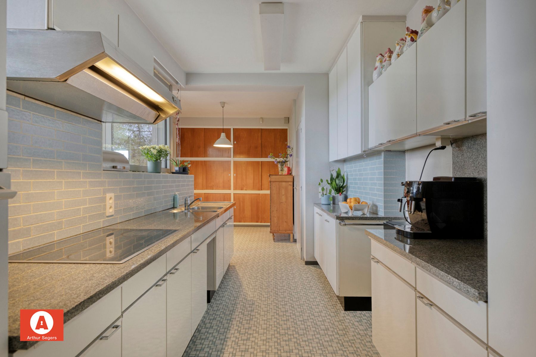 Energiezuinige open bebouwing met 5 slaapkamers en praktijk foto 13