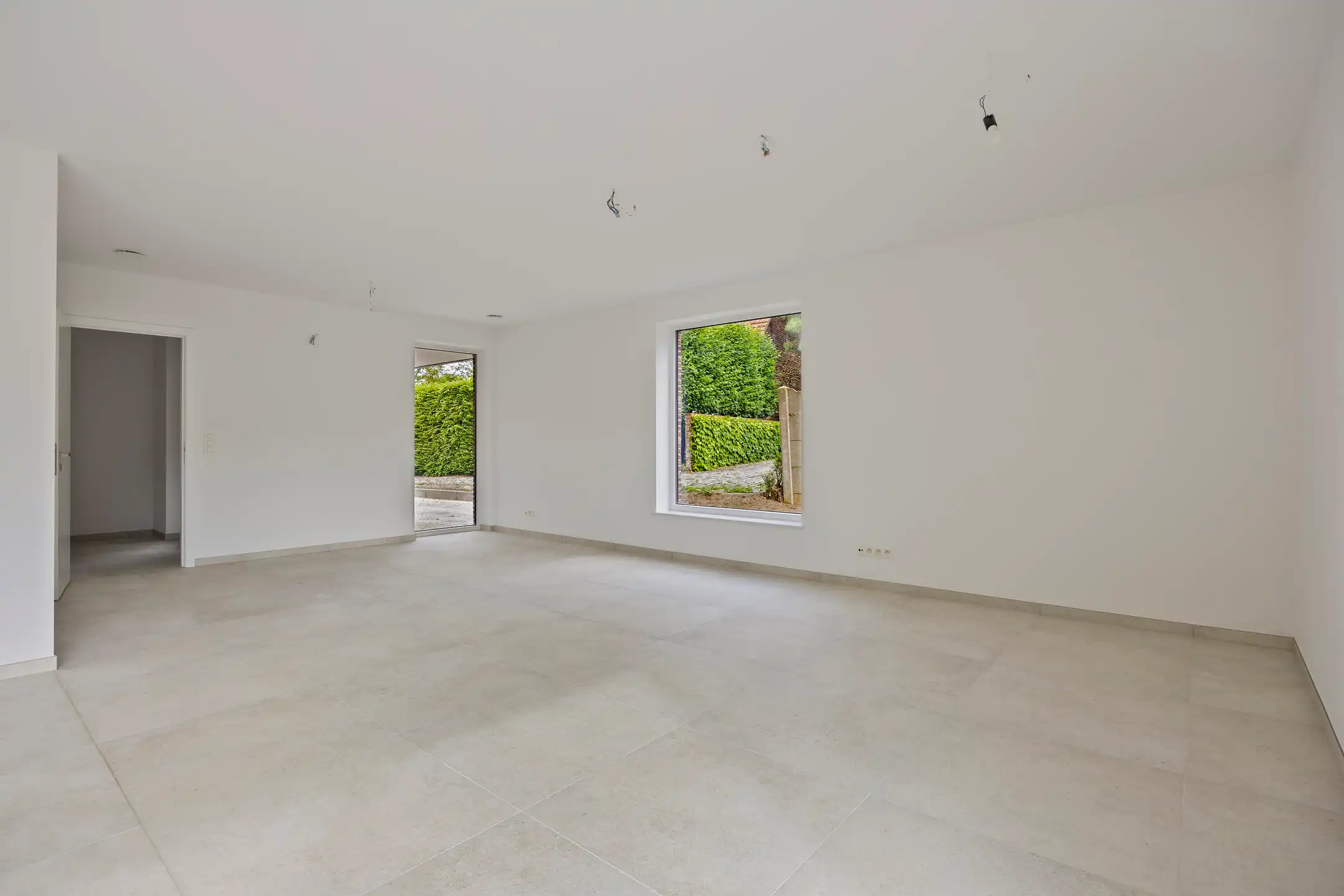 Nieuwbouwwoning met 6 slaapkamers & 3 badkamers (aan 6% btw) foto 5