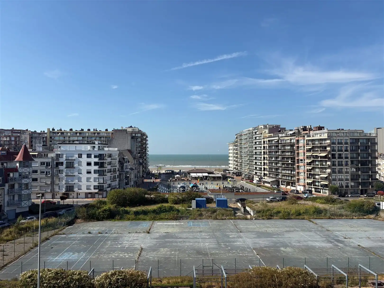 appartement foto {{pictureIndex}}