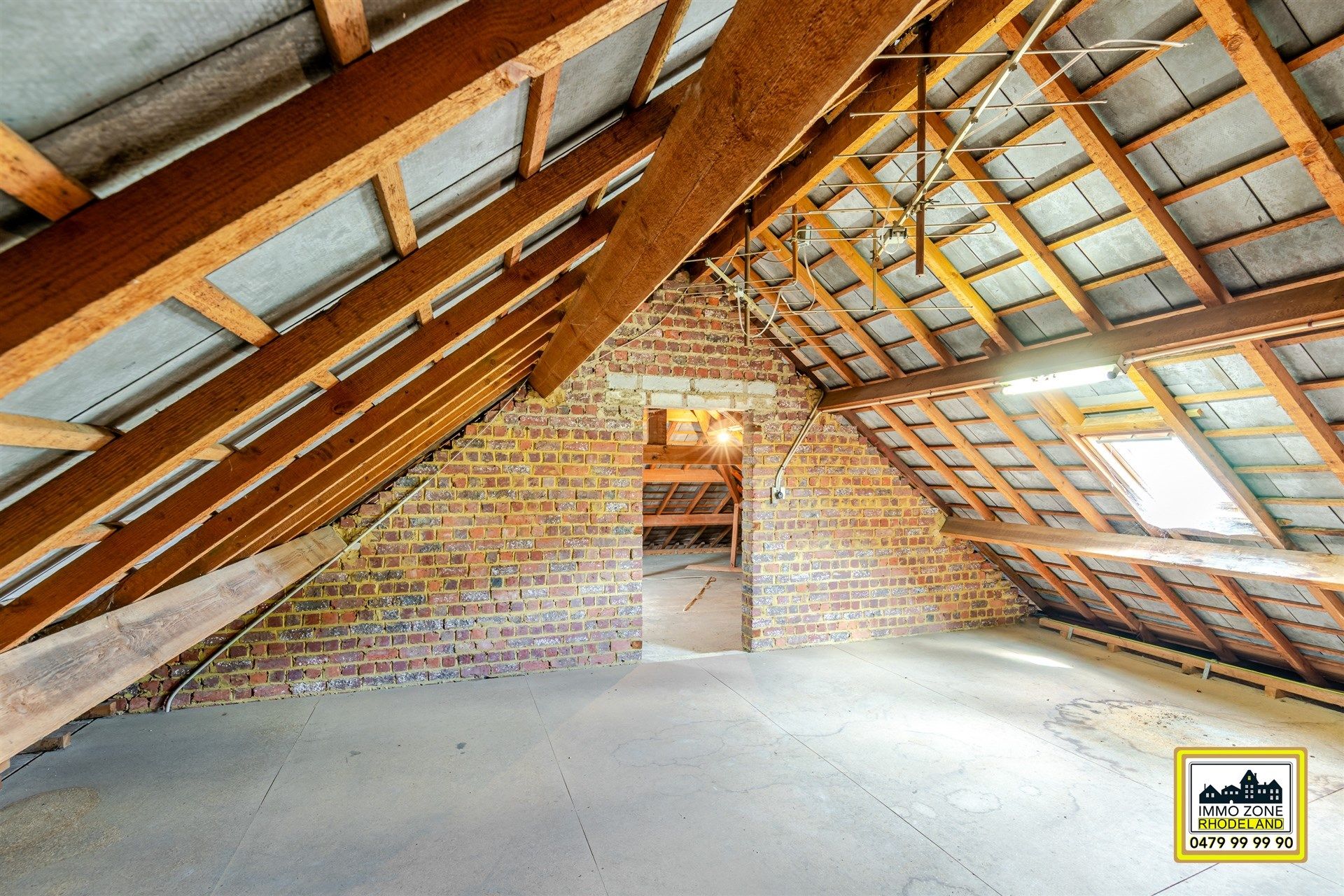Charmante halfopen woning met ruime tuin foto 21