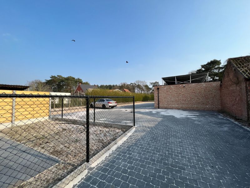 1 SLAAPKAMER APPARTEMENT MET TERRAS, GARAGE EN AUTOSTPL foto 4