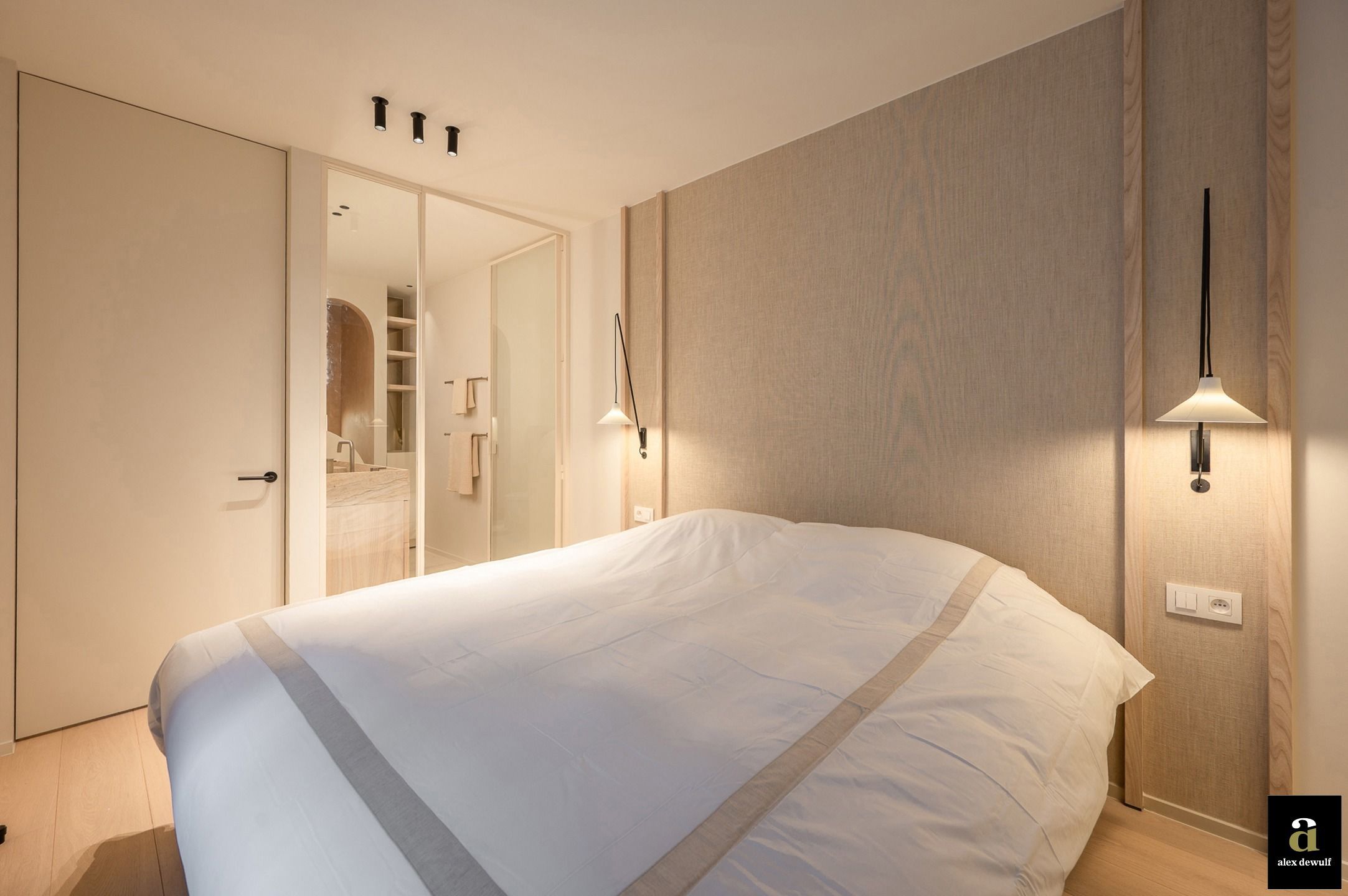 Top gerenoveerd appartement met zij zeezicht, Driehoeksplein foto 14