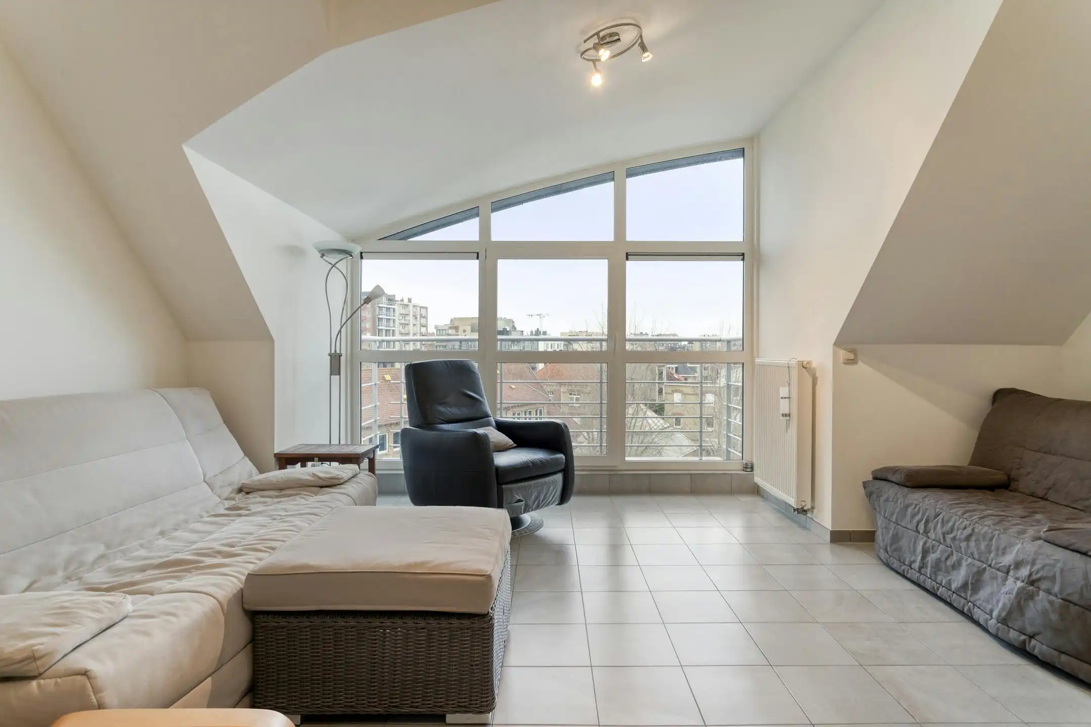 Instapklaar appartement met 2 terrassen in centrum De Panne foto 2