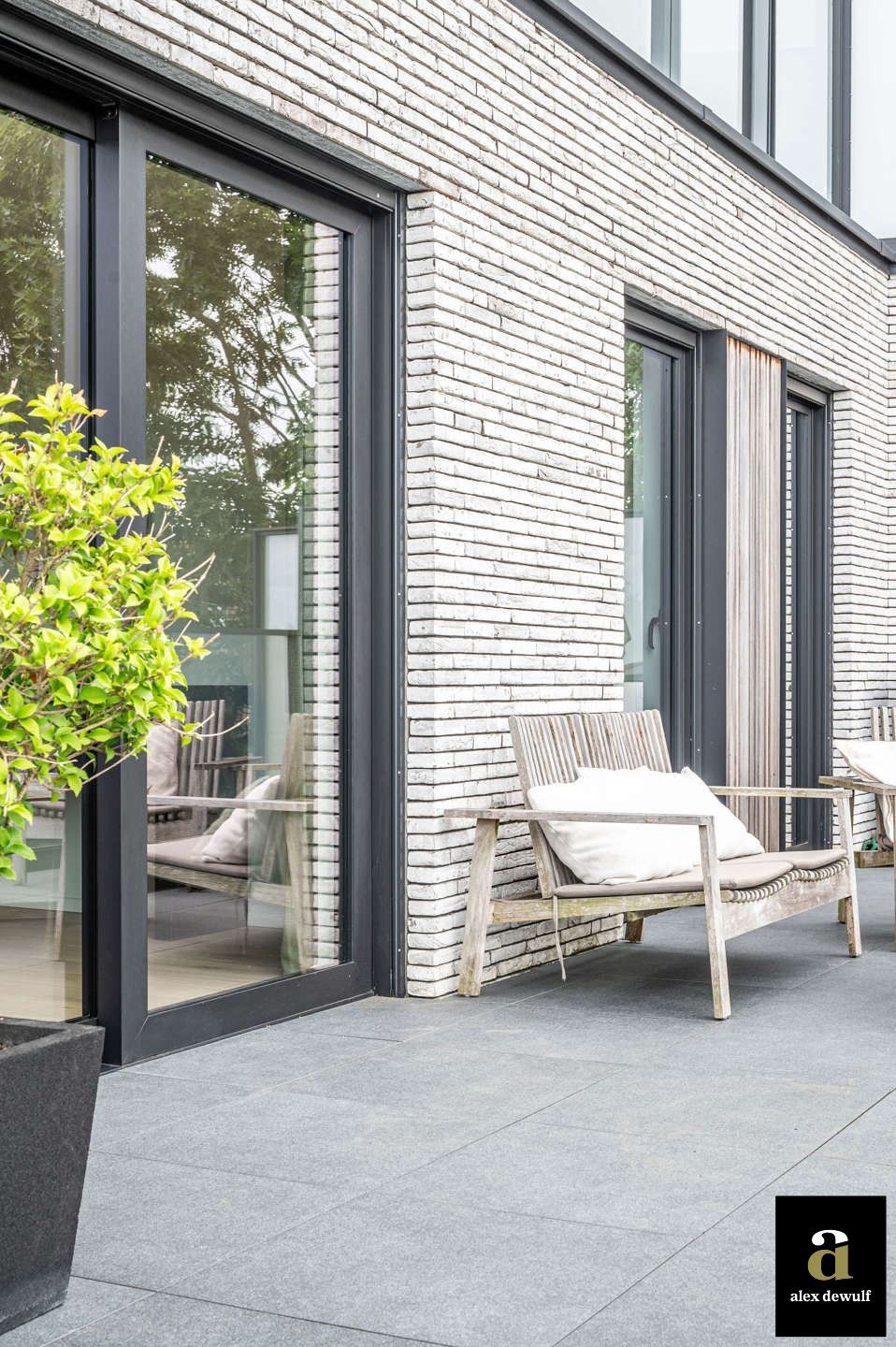 Recent appartement met groot terras, centrum Waregem [Stationsstraat]. foto 14