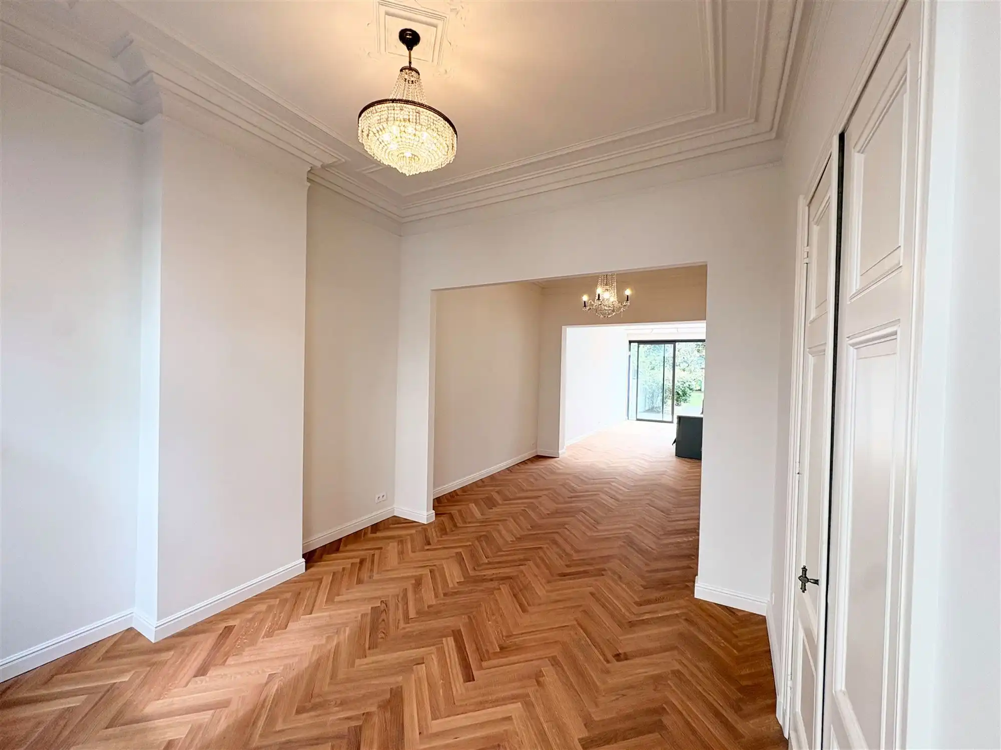 Gerenoveerde herenwoning met 5 slpks in Markgravebuurt. foto 3