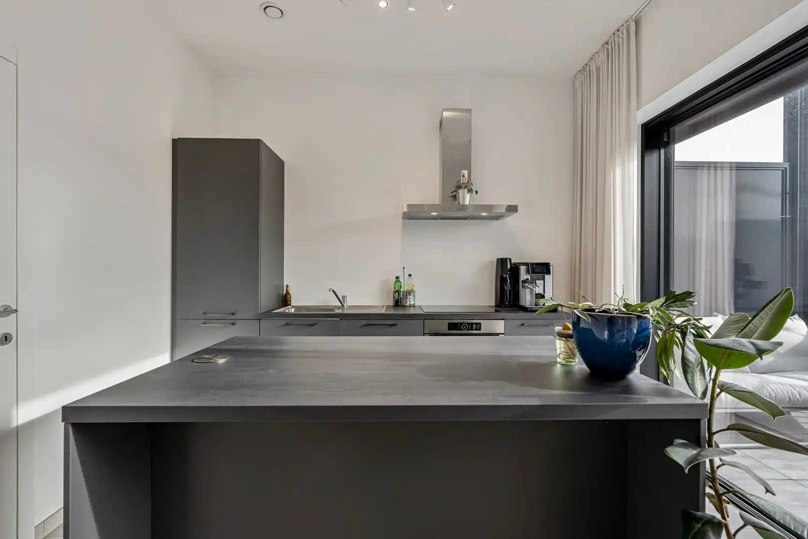 Lichtrijk BEN-appartement, 1 slpk, met ruim terras op toplocatie! foto 11