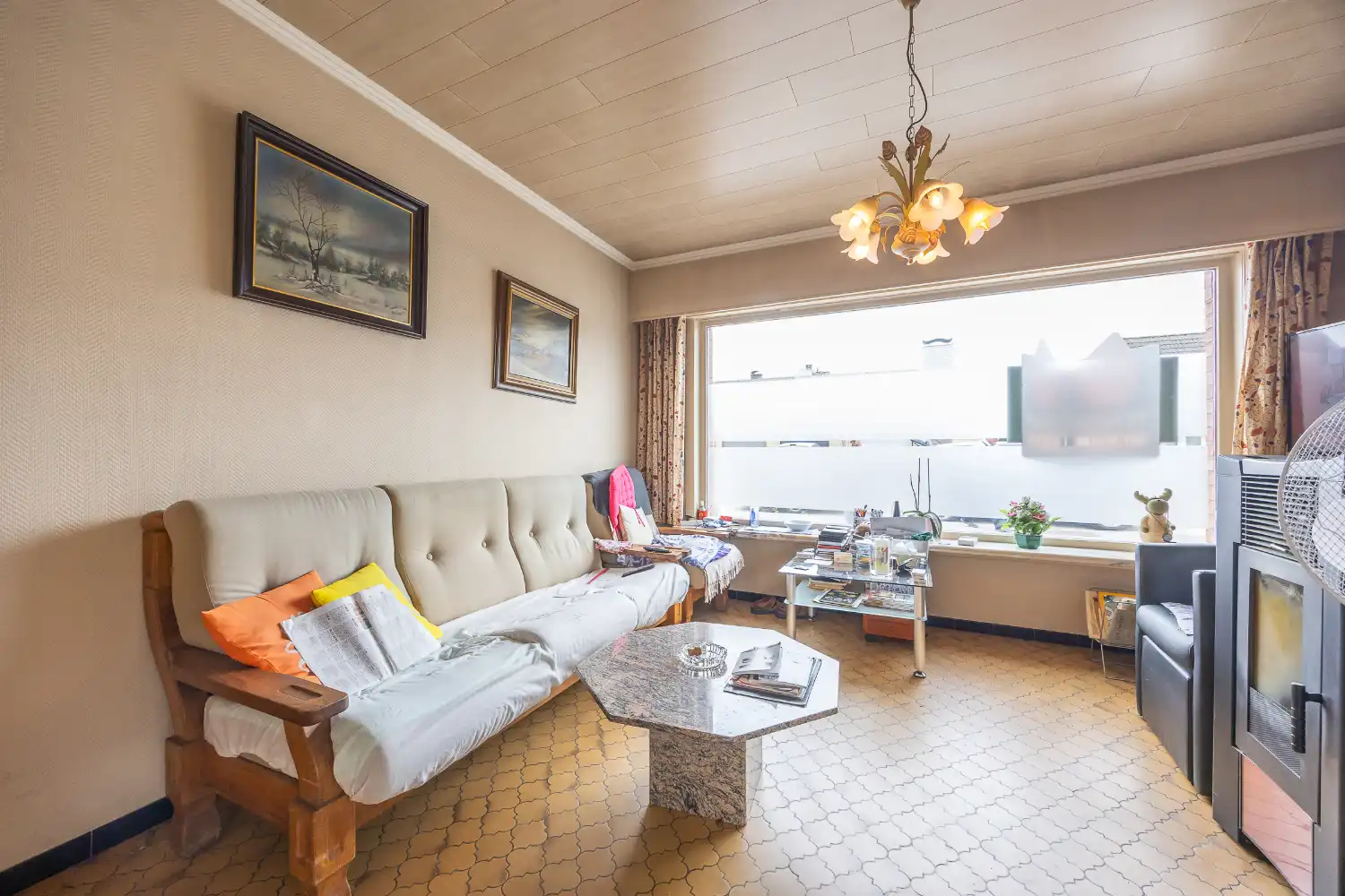 Te renoveren halfopen woning met veel potentieel foto 11