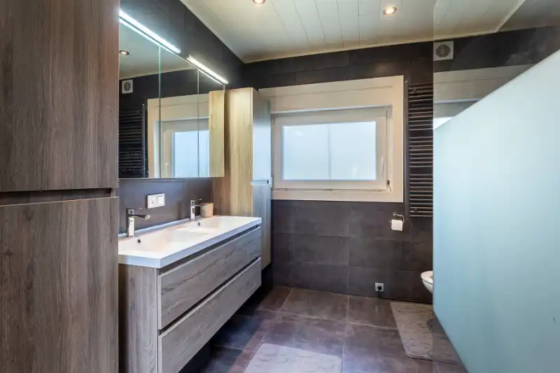 Uiterst ruime woning, veel lichtinval, mooie tuin, instapklaar! foto 13