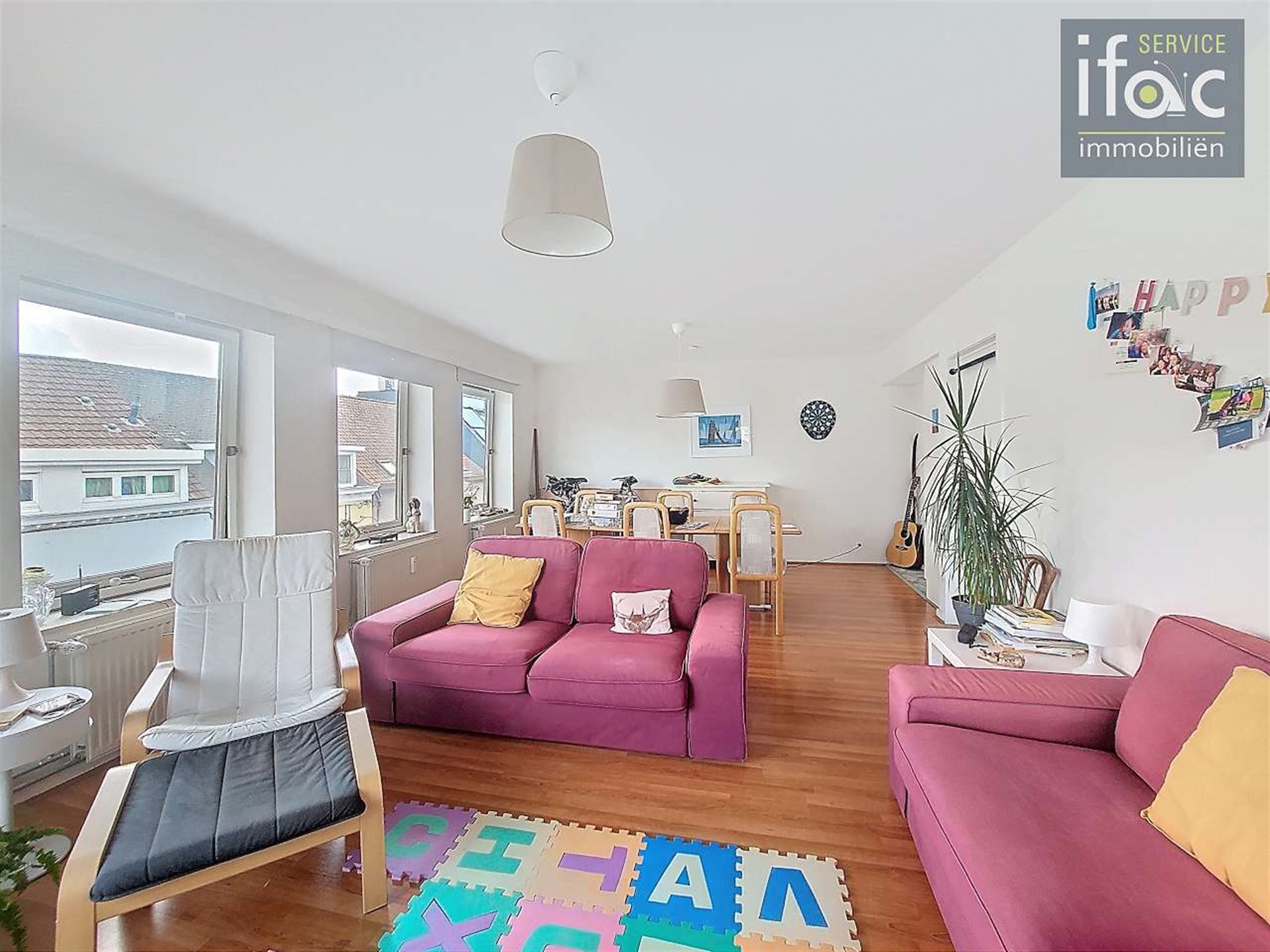 Lichtrijk gerenoveerd 2-slaapkamerappartement met lift in Te foto 7