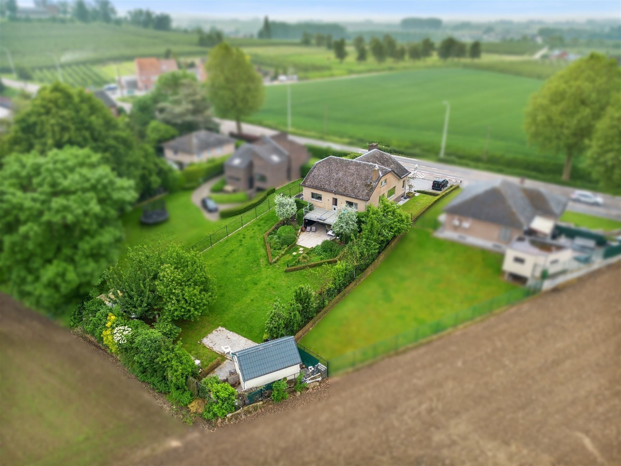 KARAKTERVOLLE WONING MET 5 SLKS OP EEN MOOI PERCEEL VAN 12A21CA IN BORGLOON foto 44