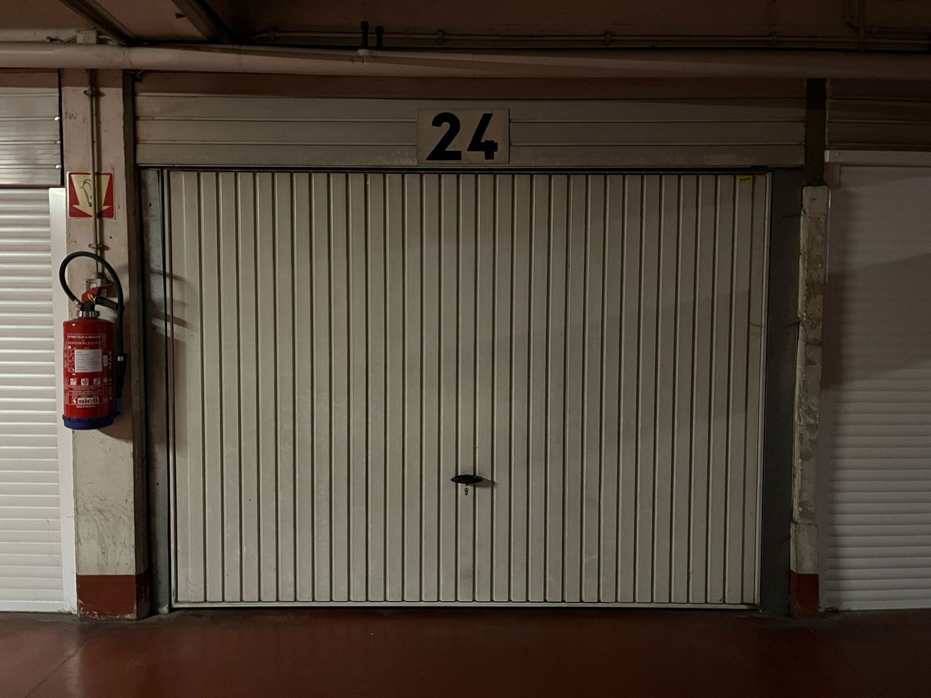 Gesloten garagebox  foto 2