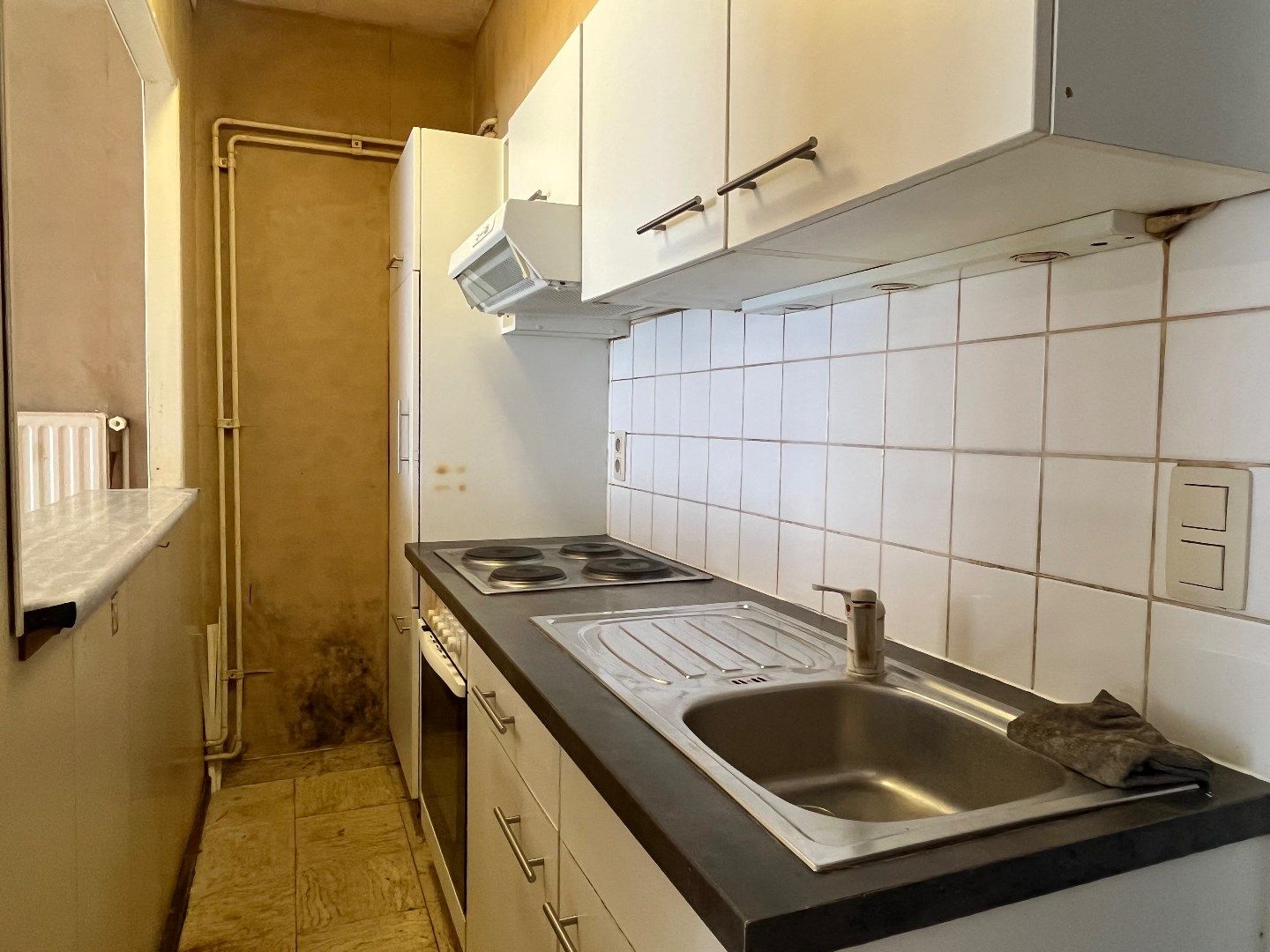 Gelijkvloers appartement te koop in Roeselare met garagebox!  foto 6