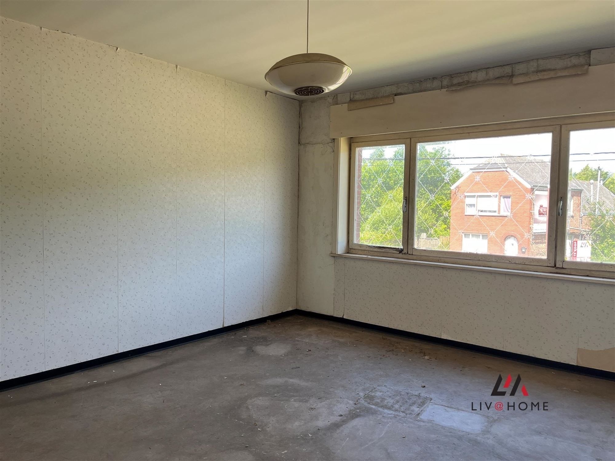 woning met 2,8 ha grond foto 22