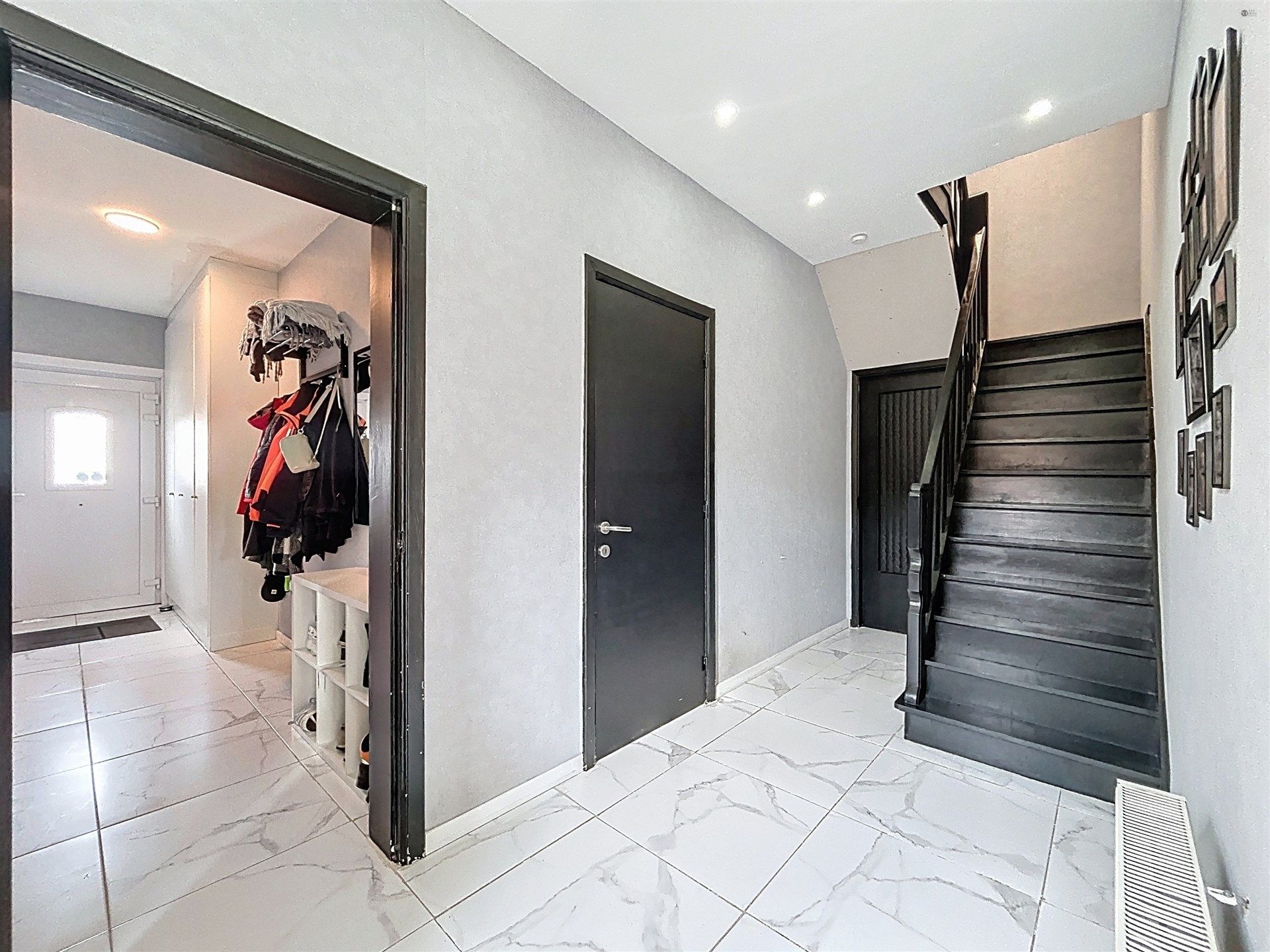 instapklare gezinswoning met 4 slaapkamers op perceel van  foto 8