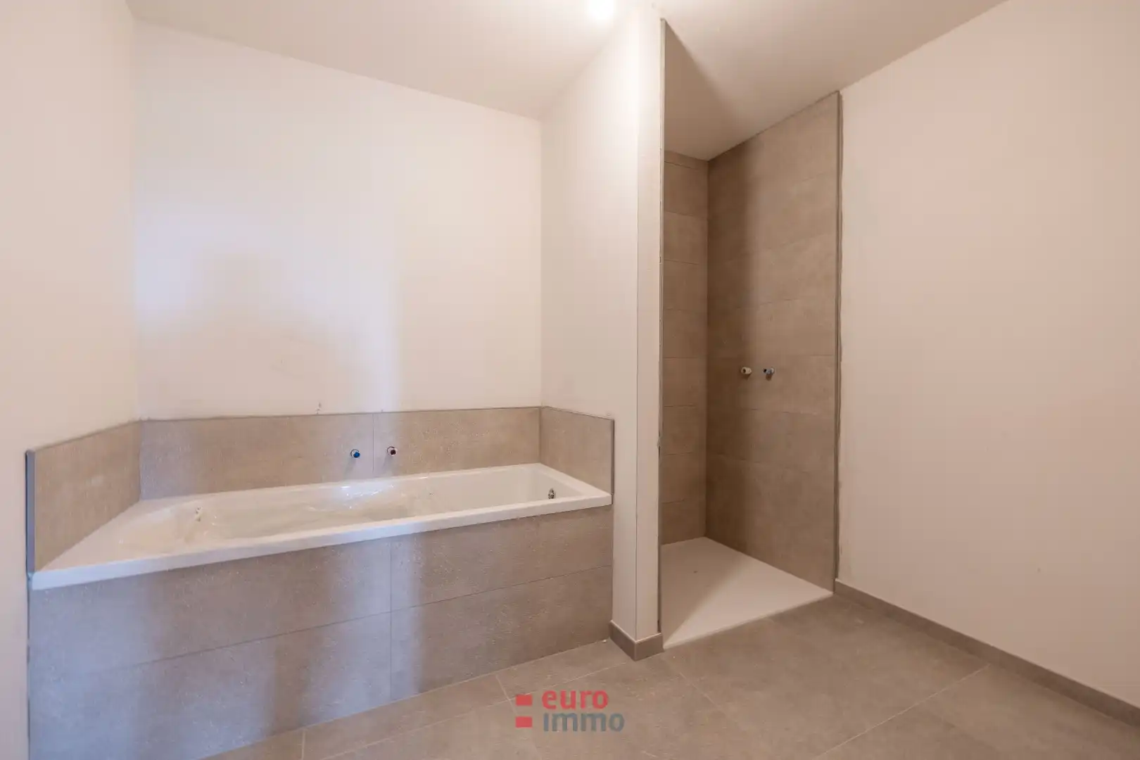 Uitzonderlijk ruime nieuwbouwwoning aan de groene rand van Nieuwpoort foto 10