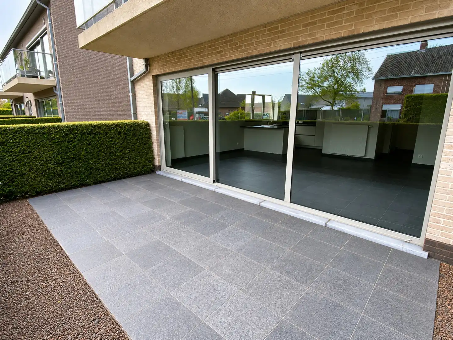 Energiezuinig appartement met twee slaapkamers en ruim terras te huur in Evergem foto 8