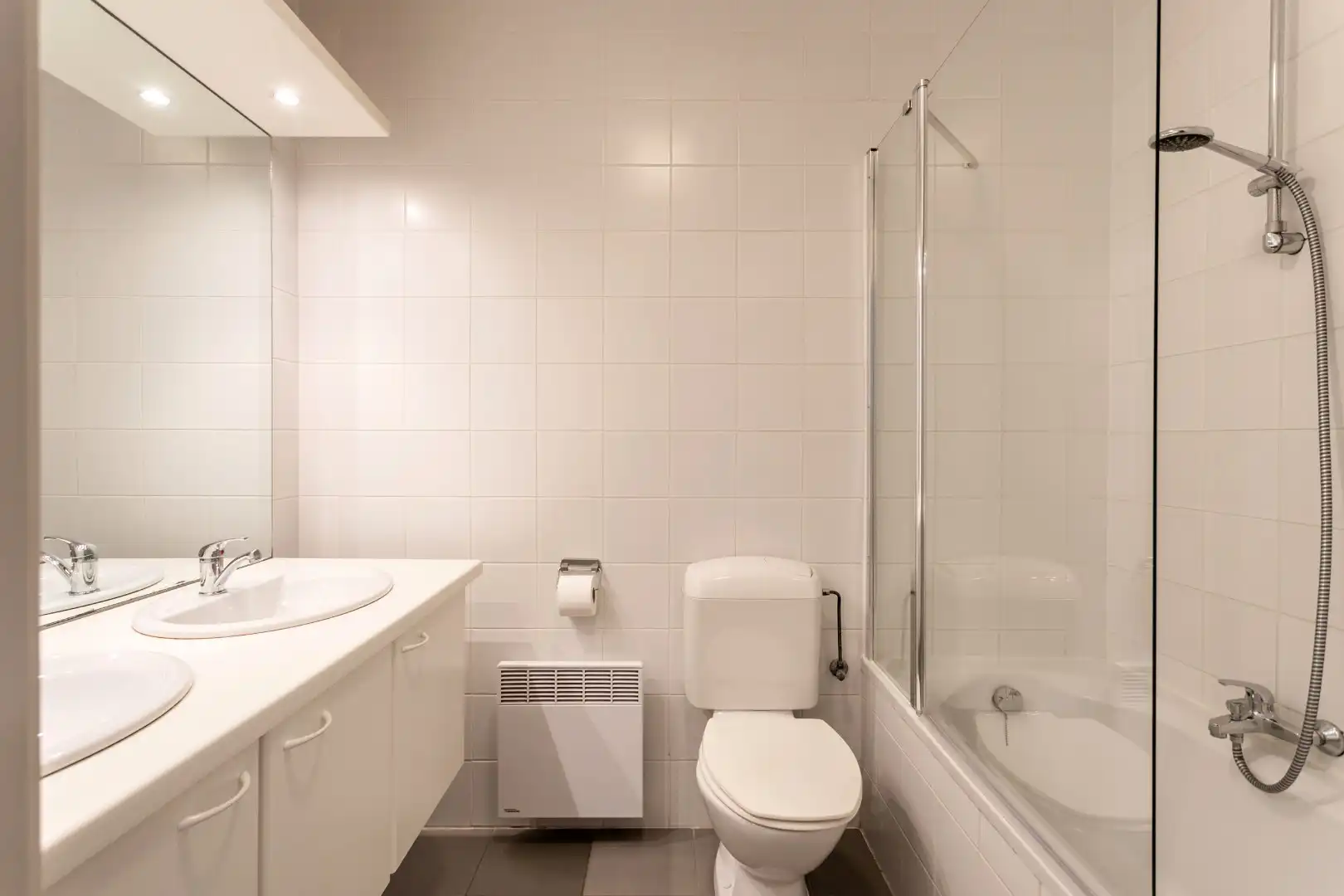 Instapklaar appartement met 2 slaapkamers, kelder en ondergrondse autostaanplaats foto 7