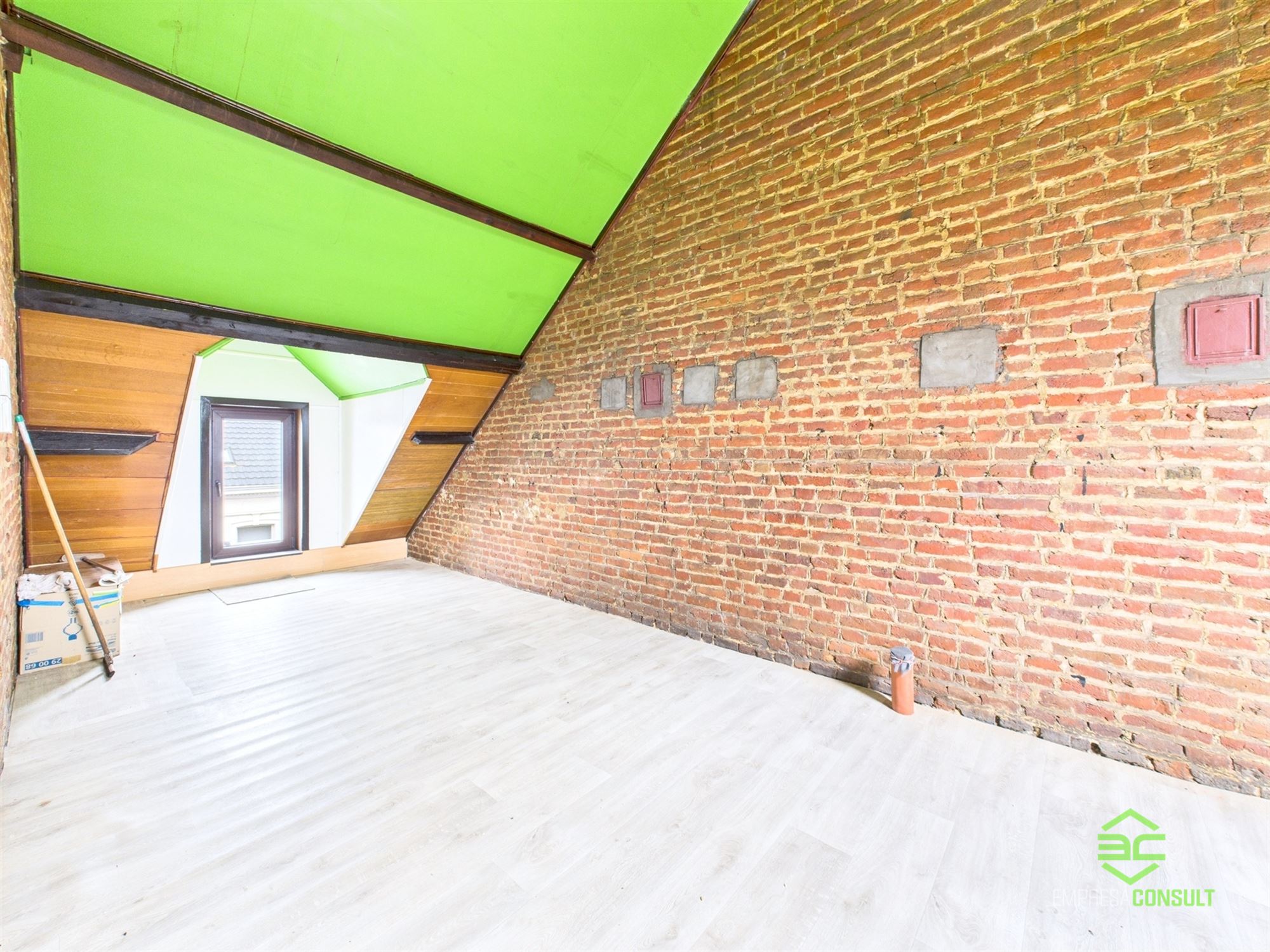 Ruime burgerwoning met groot achtergelegen magazijn! foto 32