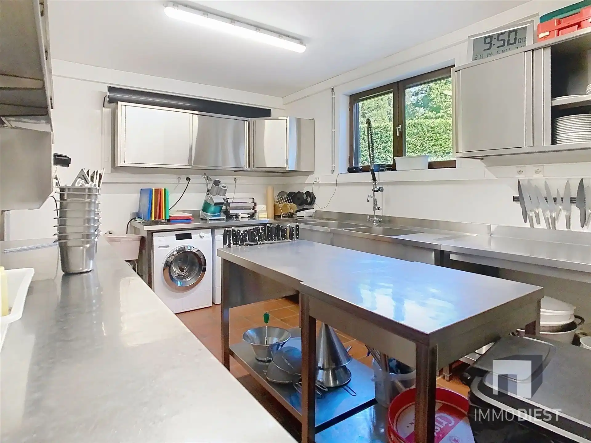 Brasserie - restaurant - feestzaal - privéwoonst foto 58