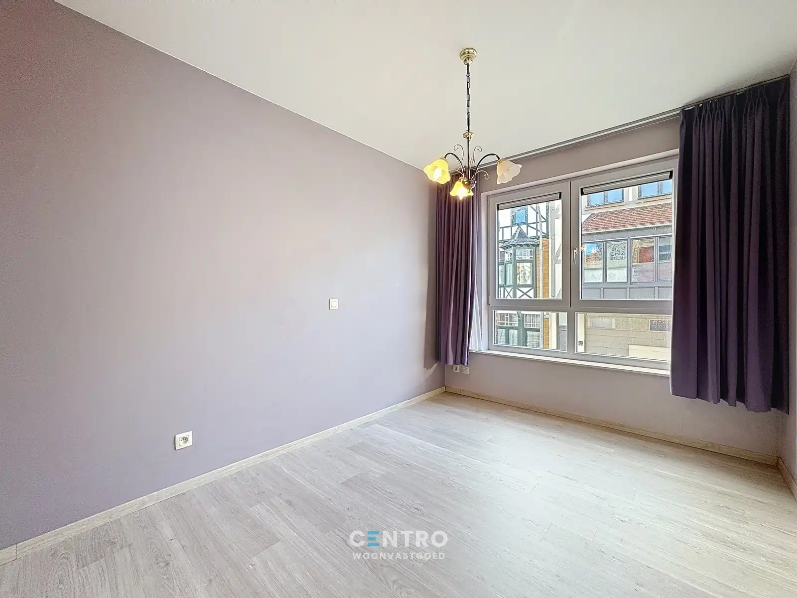 CENTRAAL gelegen appartement met 3 slpks en 2 badks! foto 9