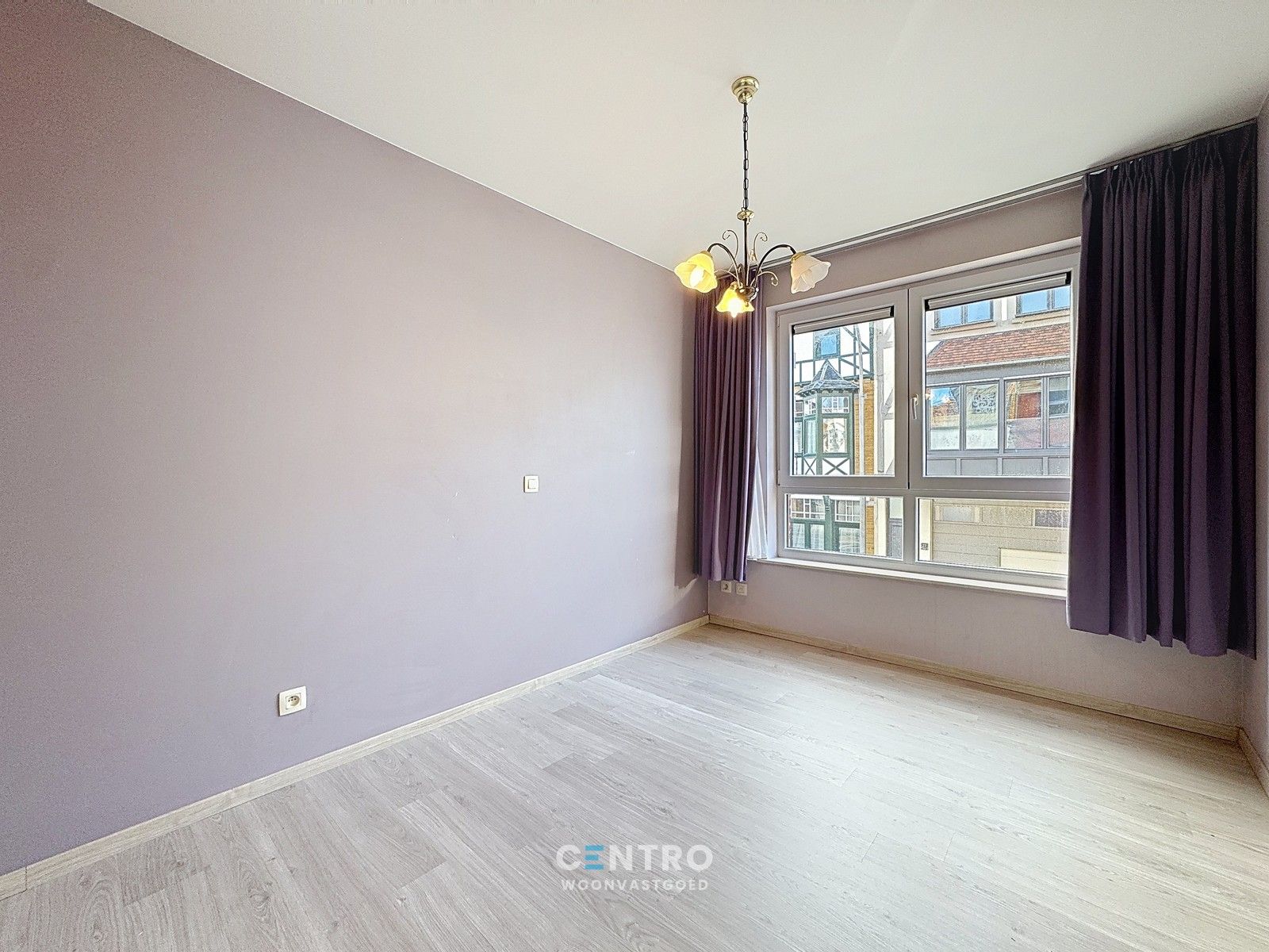 CENTRAAL gelegen appartement met 3 slpks en 2 badks! foto 9