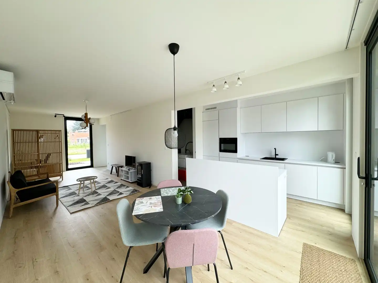 Energiezuinige Skilpodwoning met 3 slaapkamers nabij natuurgebied De Kevie in Tongeren foto 7