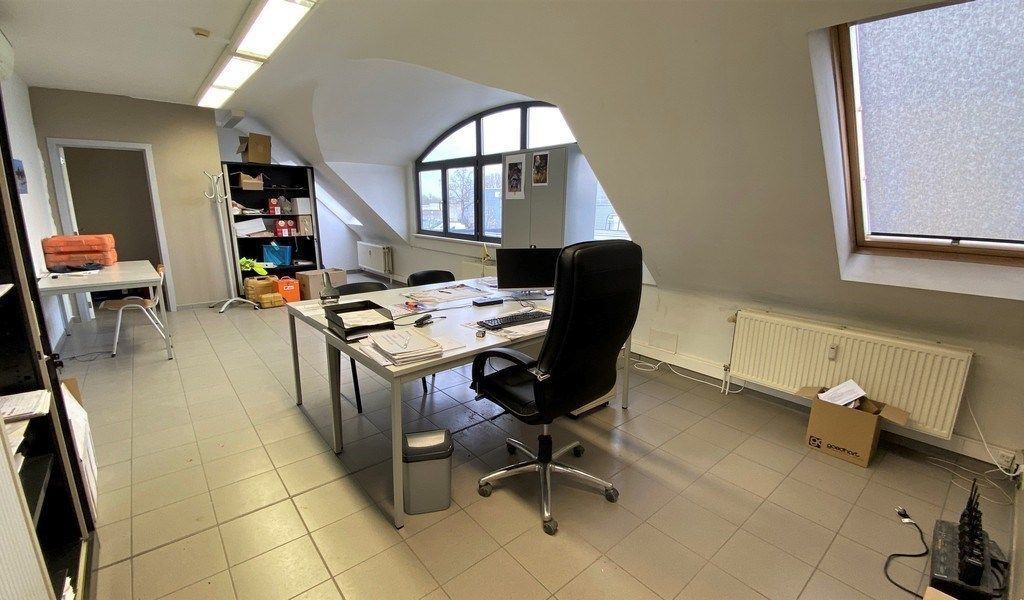 Commercieel gelegen kantoren te huur vlakbij E40 in Erpe foto 12