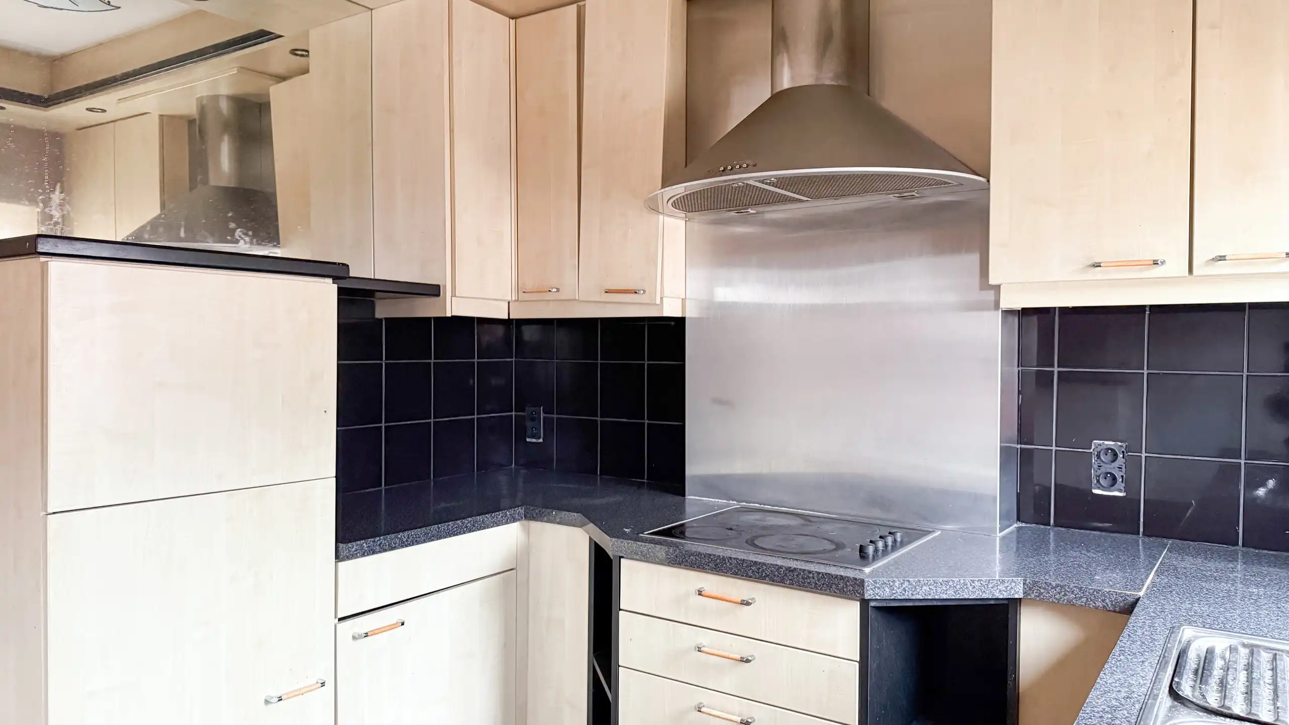 Handelspand met ingerichte bakkerij & appartement Wellen foto 33