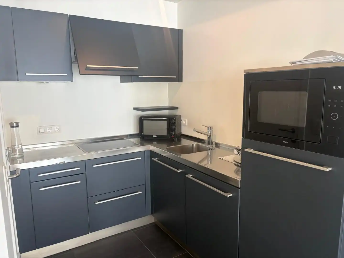 Prachtig instapklaar  2 - slpk appartement:   Open zicht op laan!  foto 5