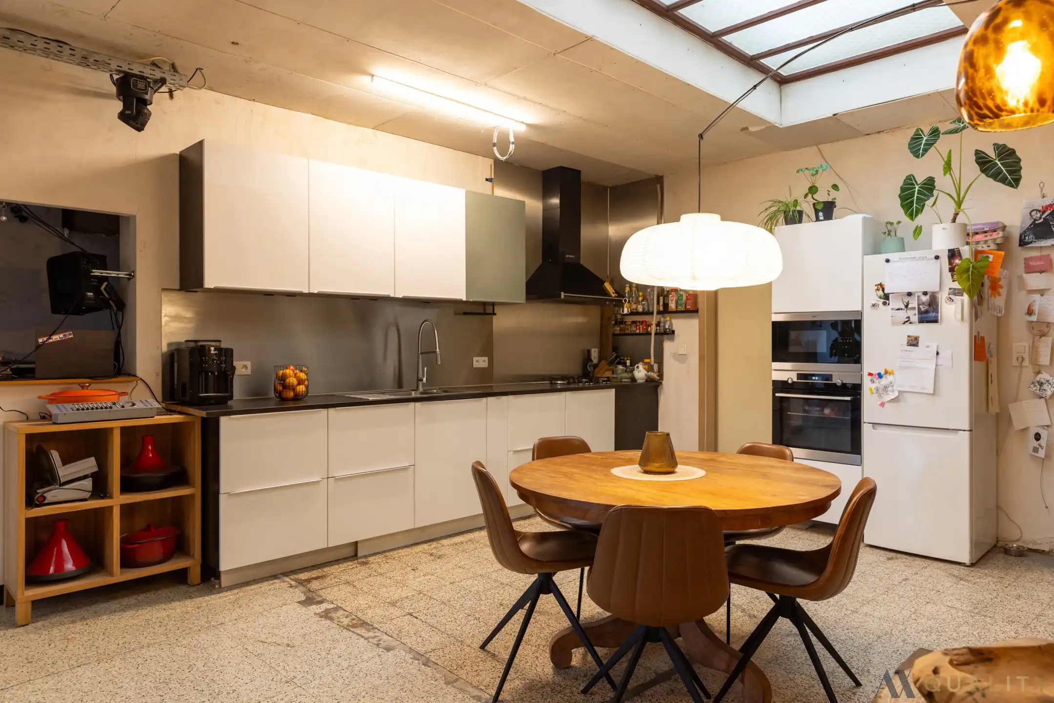 Ruime woning met tal van mogelijkheden en ruime garage  foto 10