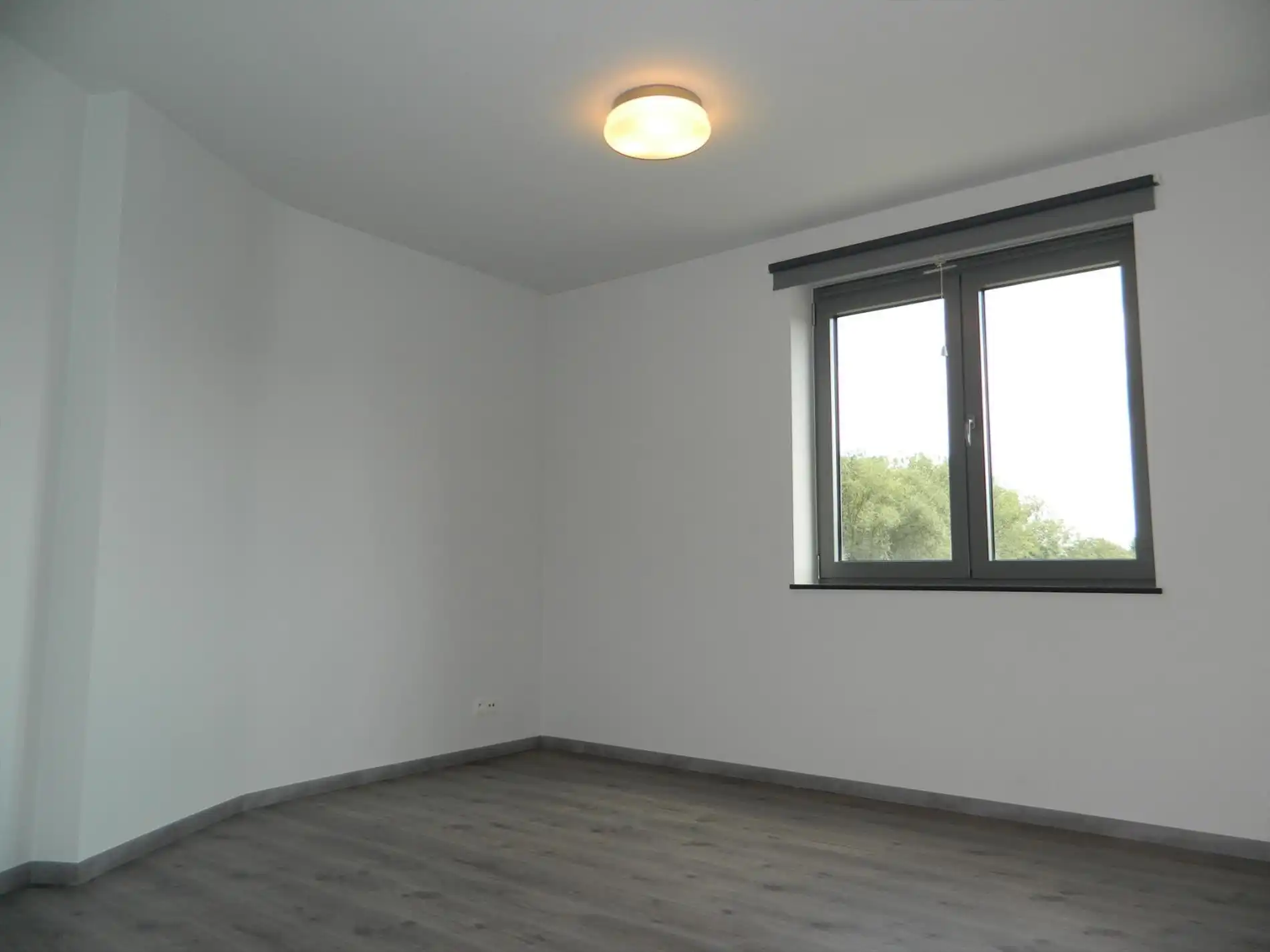 Ruim appartement met twee slaapkamers foto 8