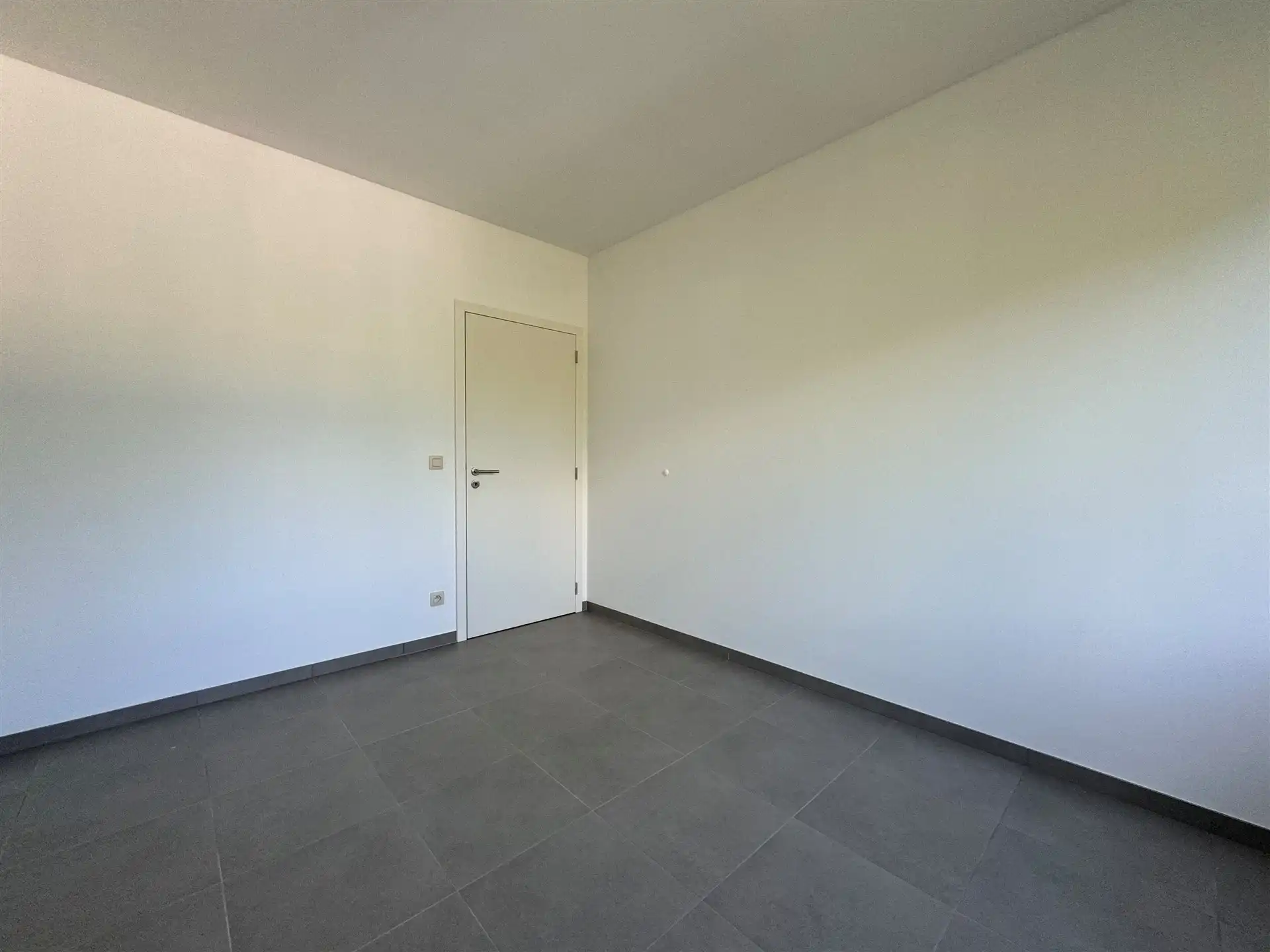 Gerenoveerd appartement met 3 slaapkamer op toplocatie  foto 14