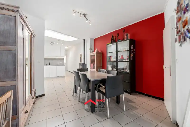 Zeer nette woning aan de stadsrand met 3 slpkmrs!!! foto 4